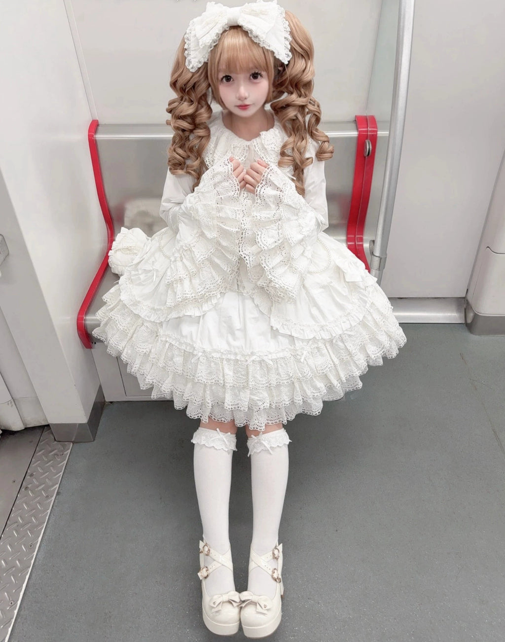 [Pre-orders available until 2/16] Pure Love Heart Language Ribbon and Lace Jumper Skirt