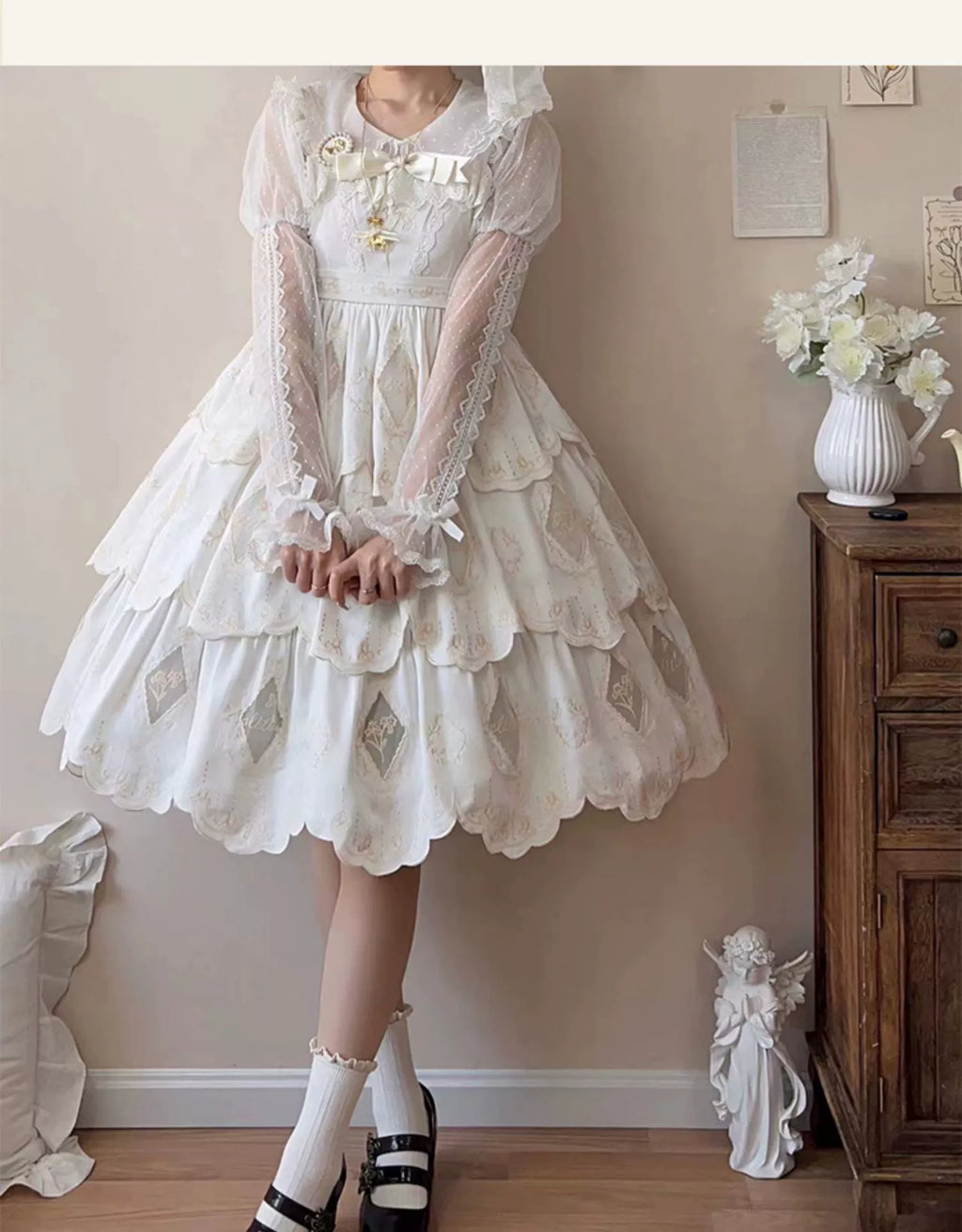 White Iris 月明かりのアヤメ刺繍ジャンパースカート