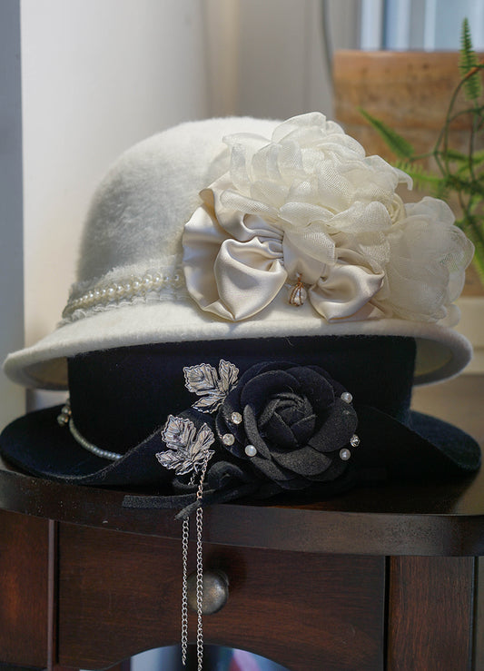 Simultaneous purchase only [Sale period ended] Fontainebleau hats, brooches, shawls, belts