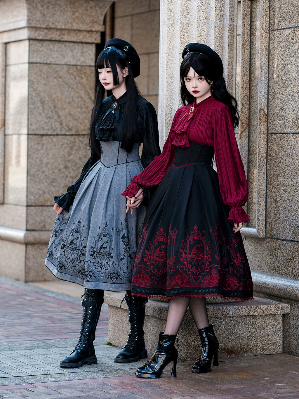【販売期間終了】Lyra Theatre ジャボタイ付きプリーツブラウス
