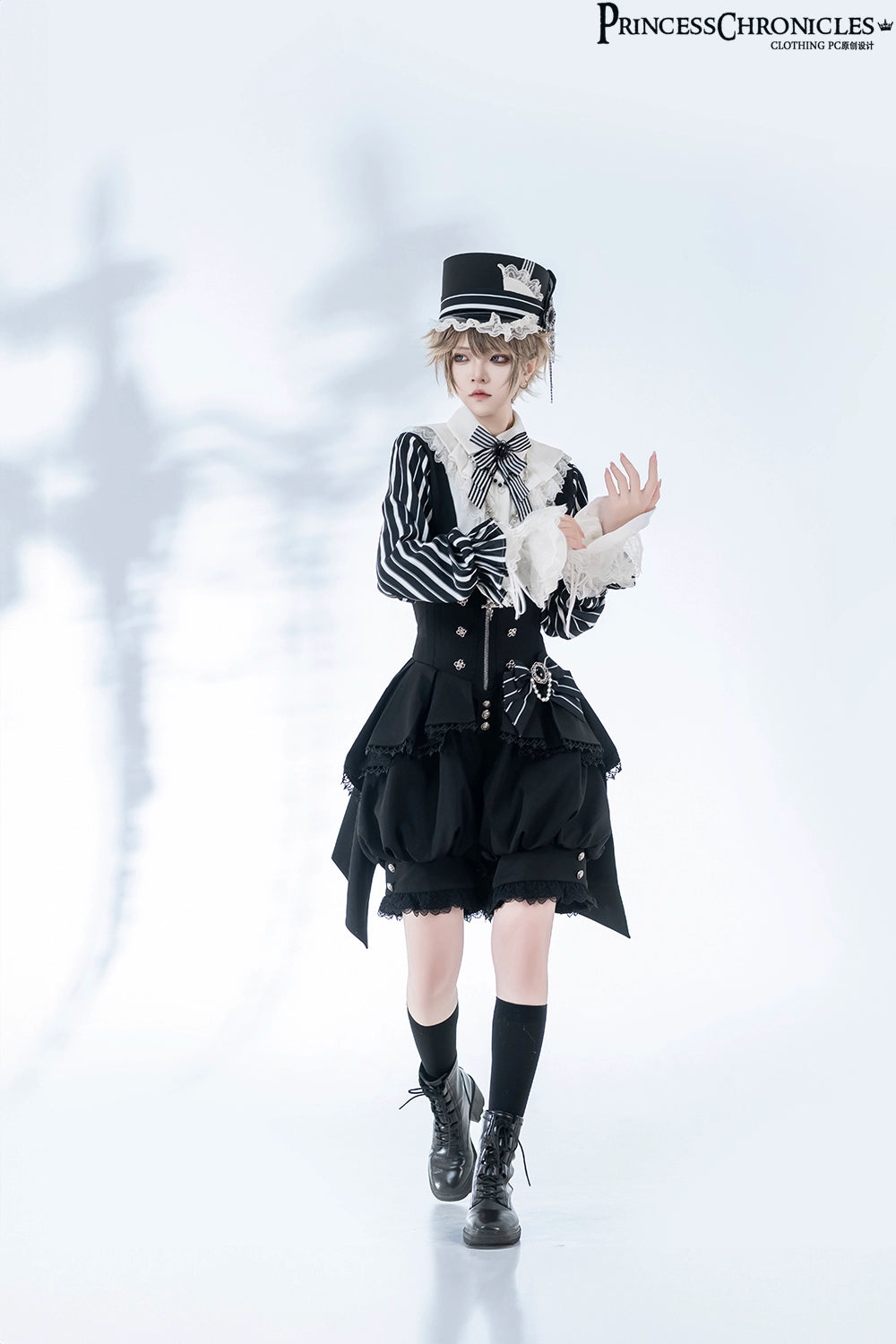 [Pre-orders available until 5/8] Marvelous Trick Prince-style black shorts