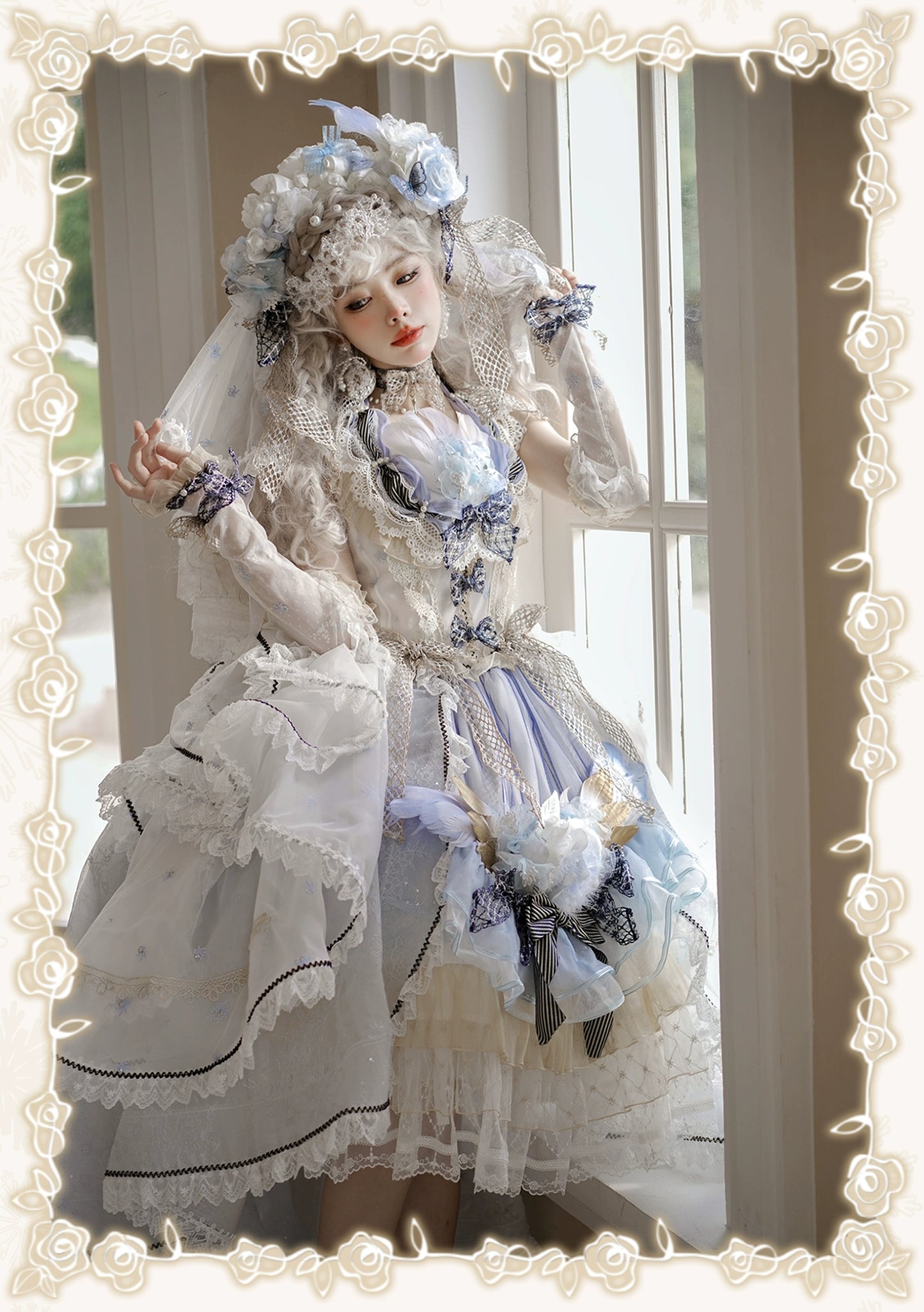 【受注予約8/13まで】Snow Rose Princess トレーン付きドレス・パステルブルー