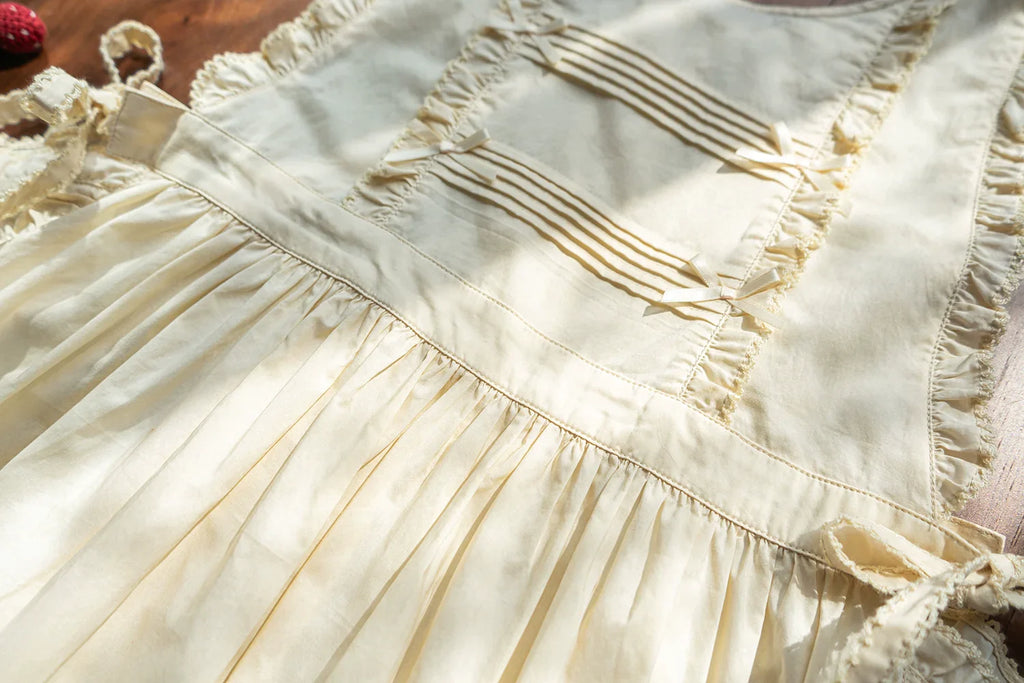 Picnic Basket Apron