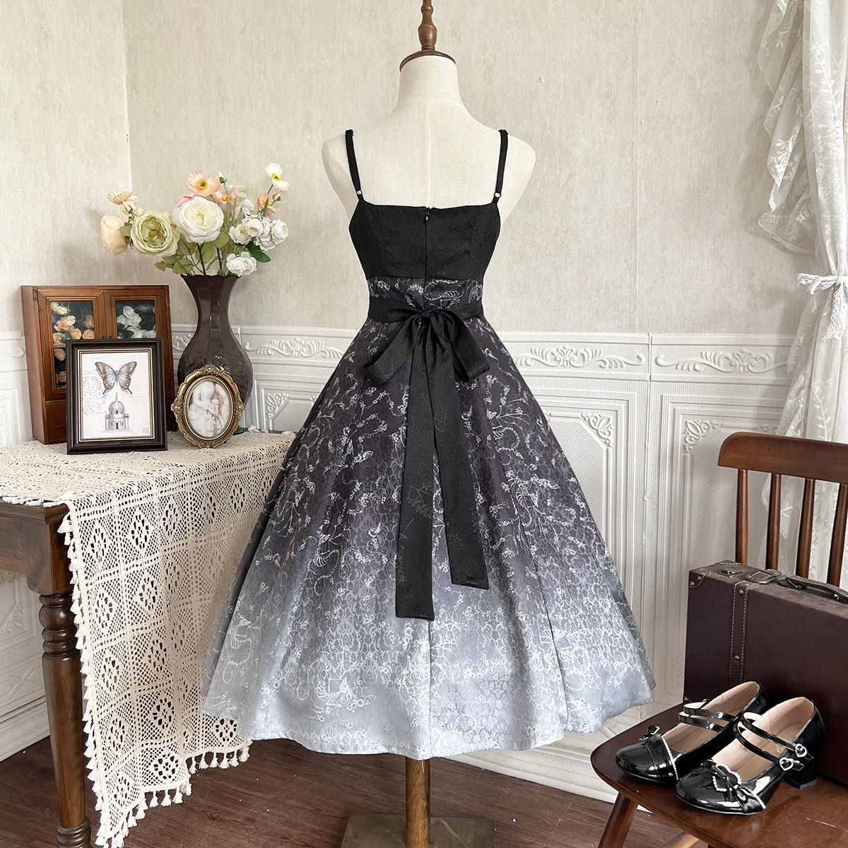 Black Witch Elegant Gothic Lolita Jumper Skirt