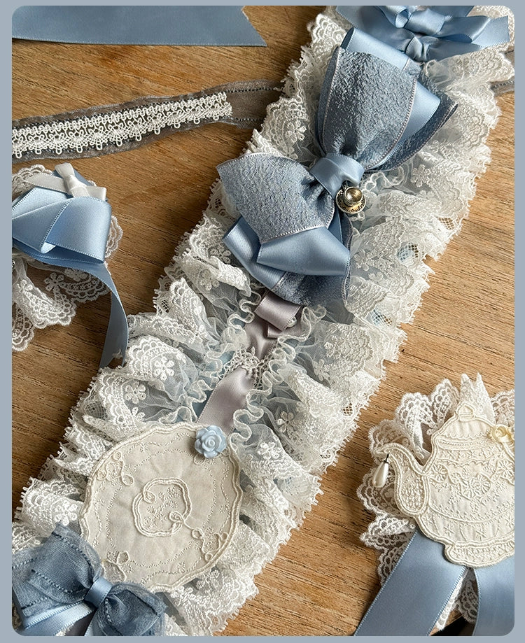 [Only available with simultaneous purchase] Antique Porcelain Plates Accessories