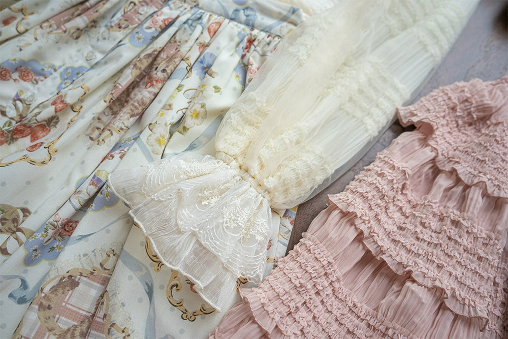 [Pre-orders available until 2/19] Cat Rose Tea Party Ruffled Long Sleeve Blouse