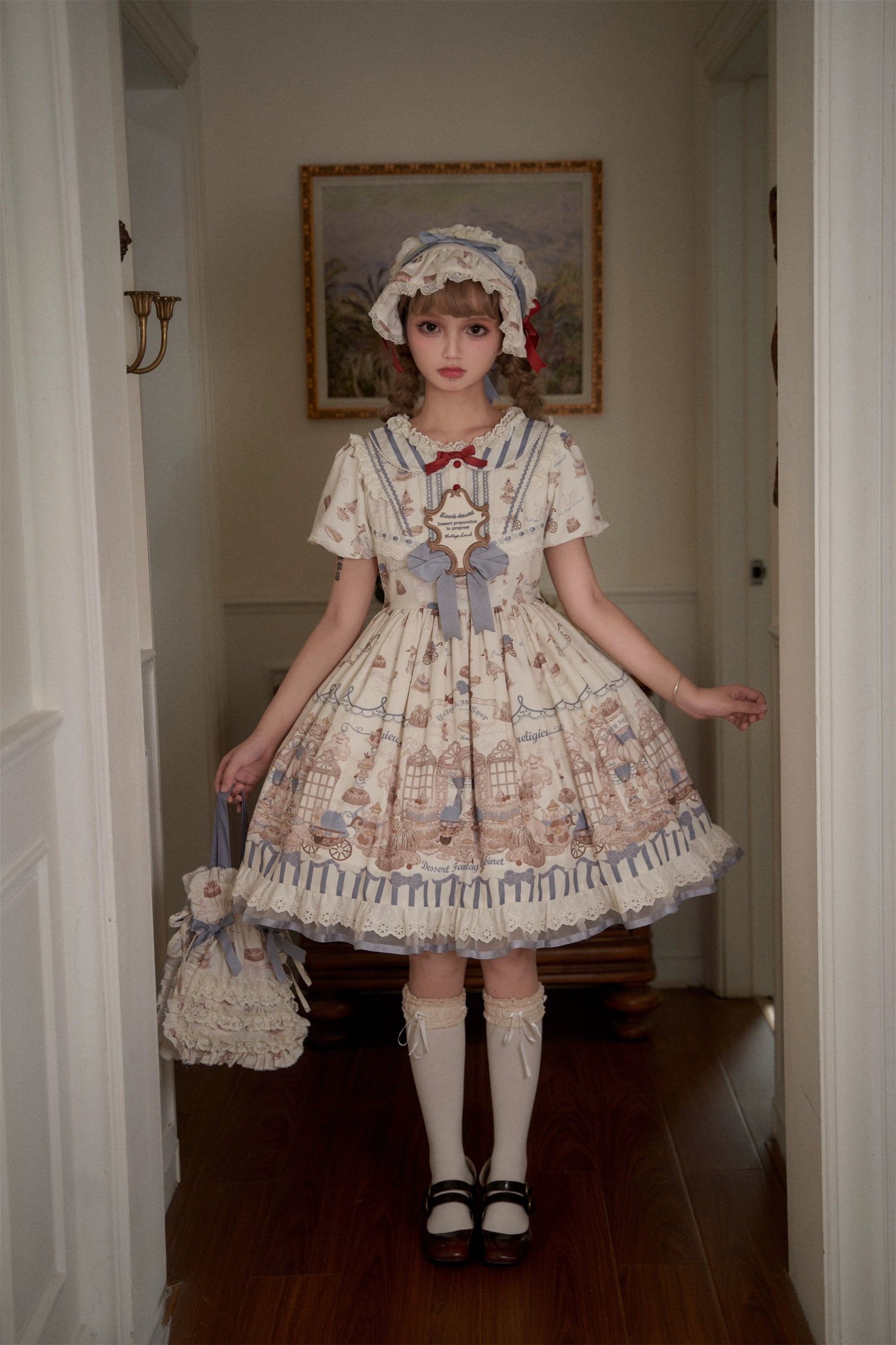 [Pre-orders available until 10/28] Antique Dessert Room Short Sleeve Dress