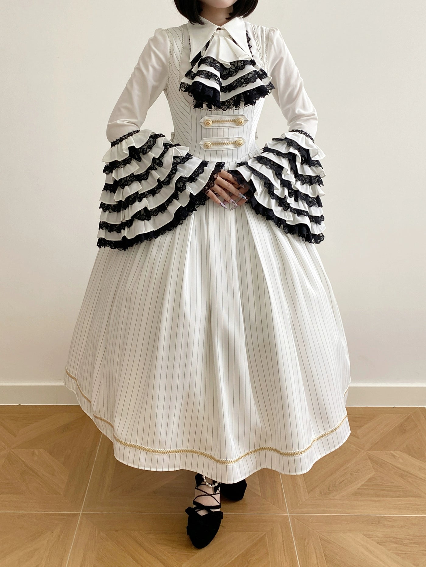 [Pre-orders available until 9/29] Bright Moon Corset Jumper Skirt Stripe [White]