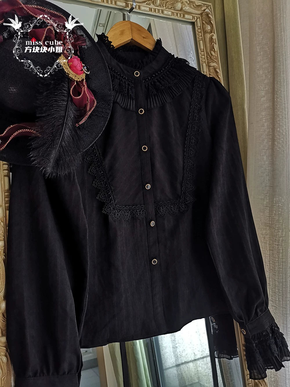 The Red Shoes Gothic Lolita Black Blouse