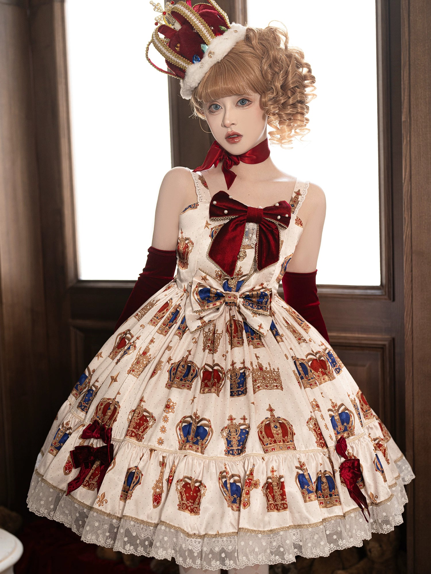 [Pre-orders available until 3/9] Star Crown Velvet Ribbon Print Jumper Skirt