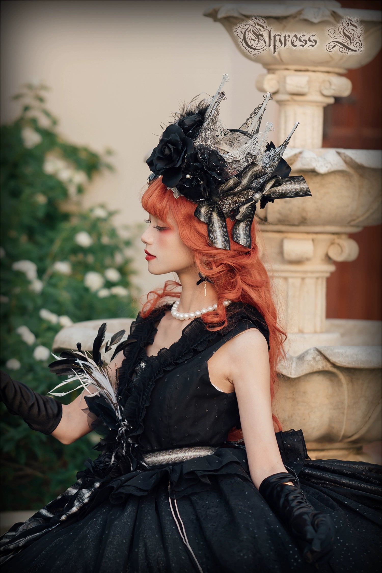 [Only available with simultaneous purchase] Rose Throne hat, arm sleeves and other accessories