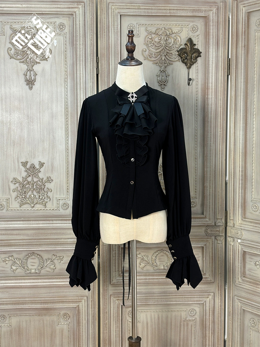 [Pre-orders available until 12/12] Eye of Horus Jabotai Blouse