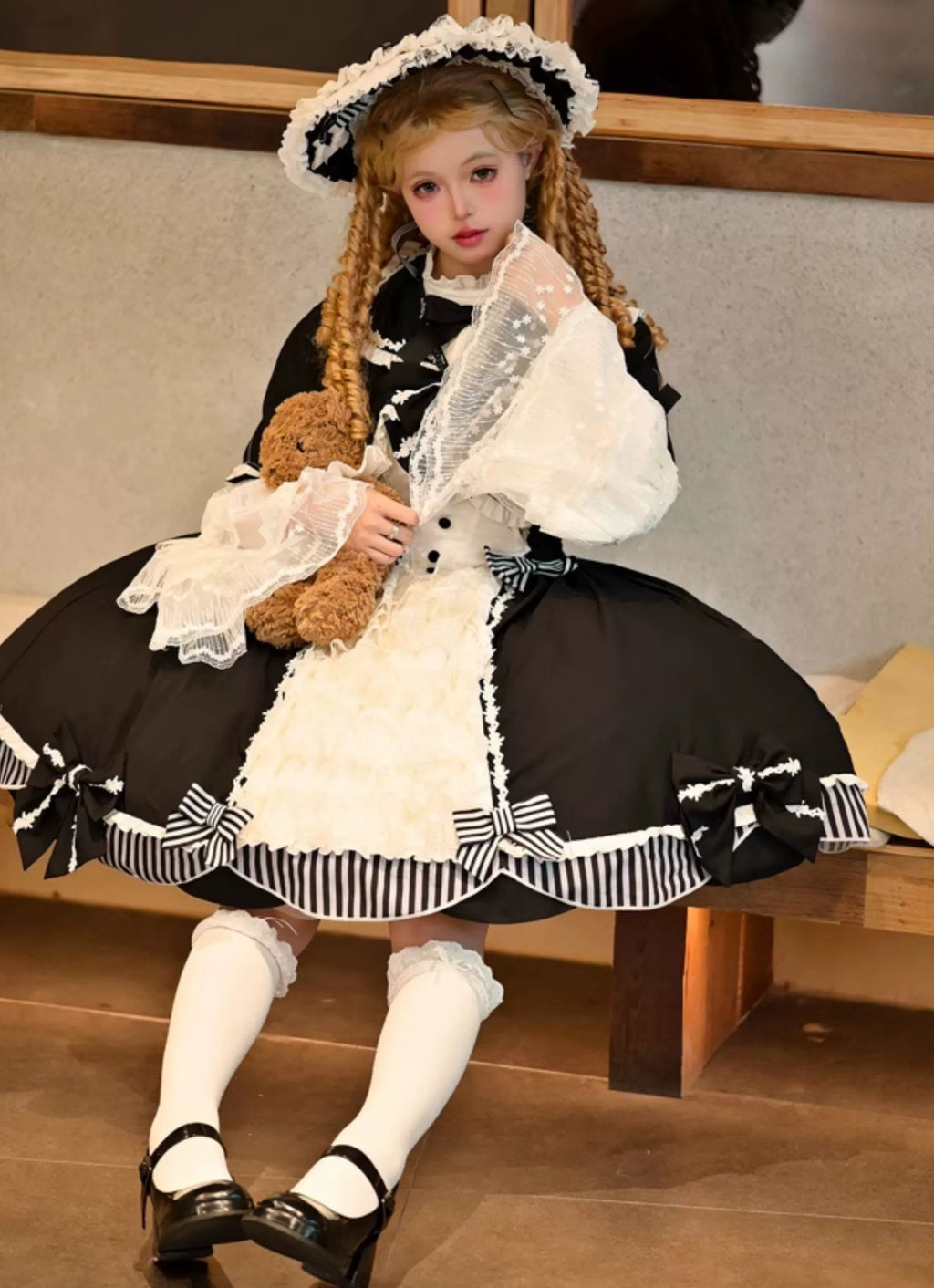 [Pre-orders available until 1/2] Moonlit Night Rhapsody Jumper Skirt and Cape