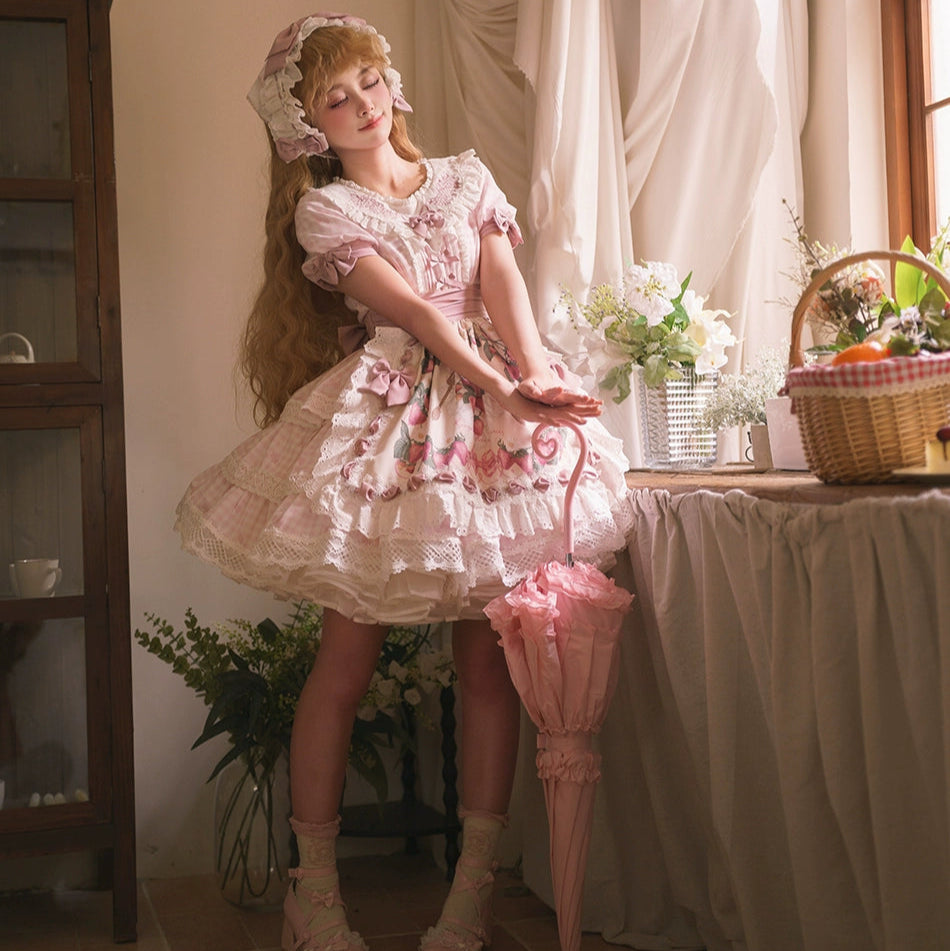 【受注予約8/18まで】Strawberry Sunshine Picnic カントリー風ワンピースとエプロン・ショート丈