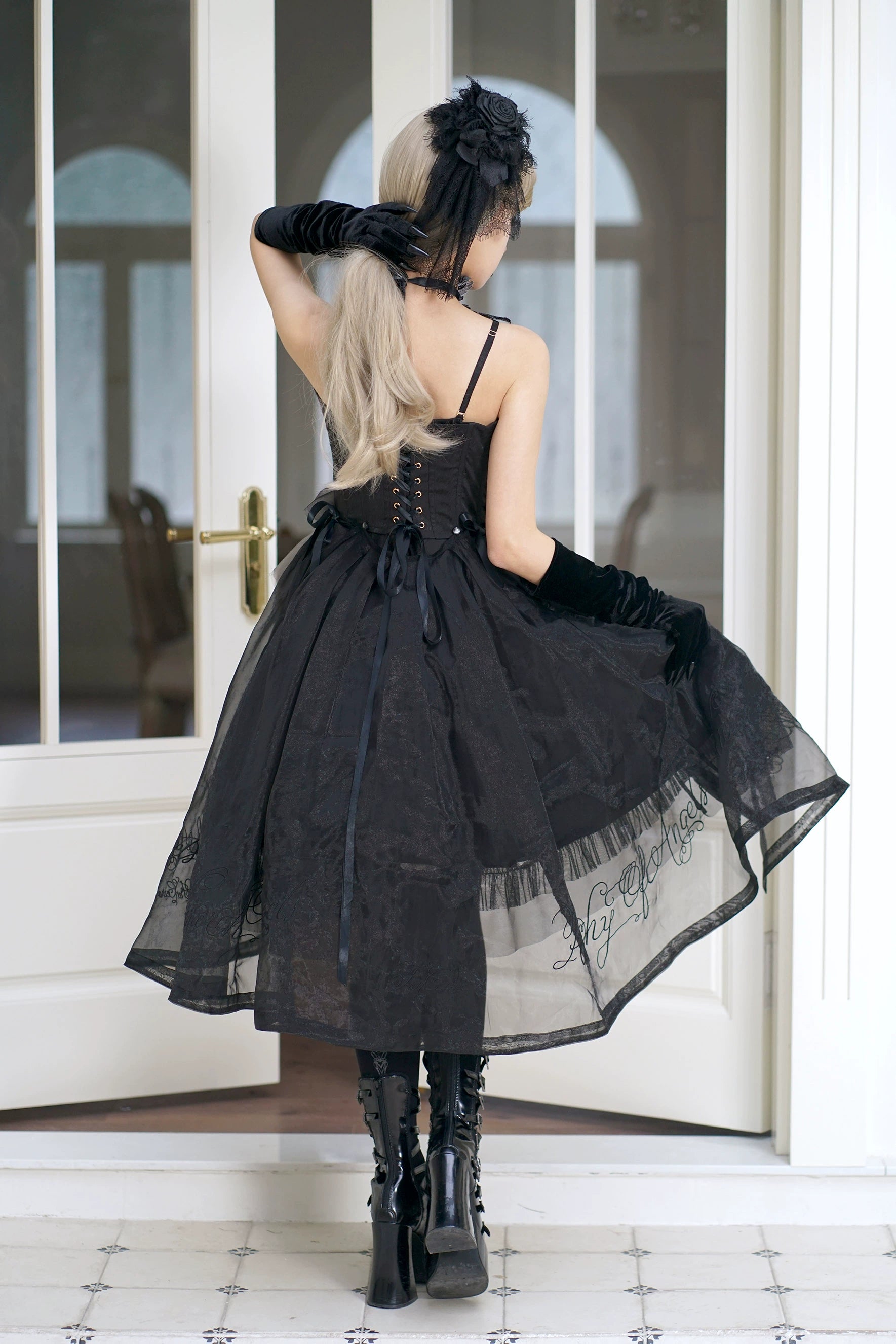 [Pre-orders available until 2/18] Scale Theory Short Jumper Skirt