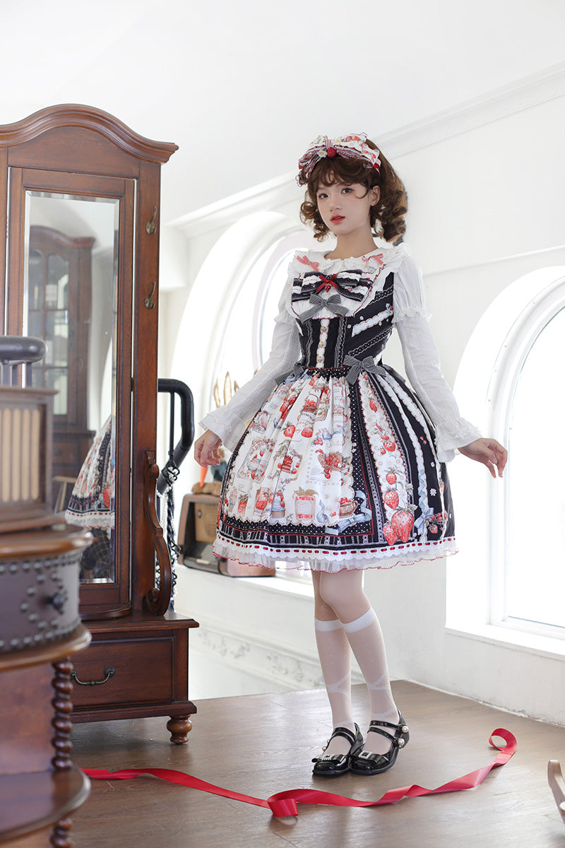 [Pre-orders available until 2/26] Strawberry Manor Print Jumper Skirt