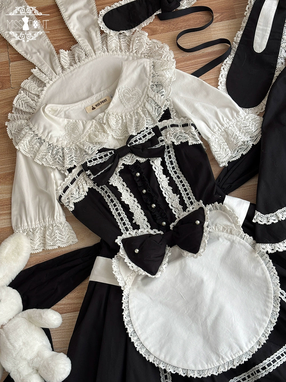 【予約販売】Antique Petal Rabbit リボンジャンパースカート