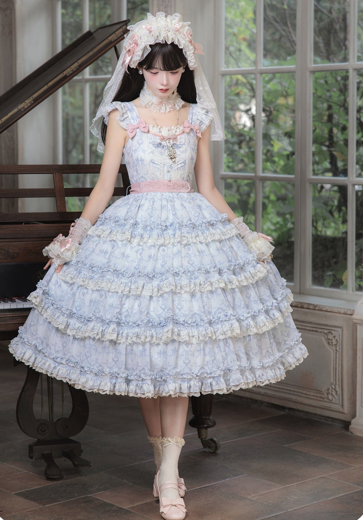 【受注予約9/13まで】Rose Aroma ティアードジャンパースカート