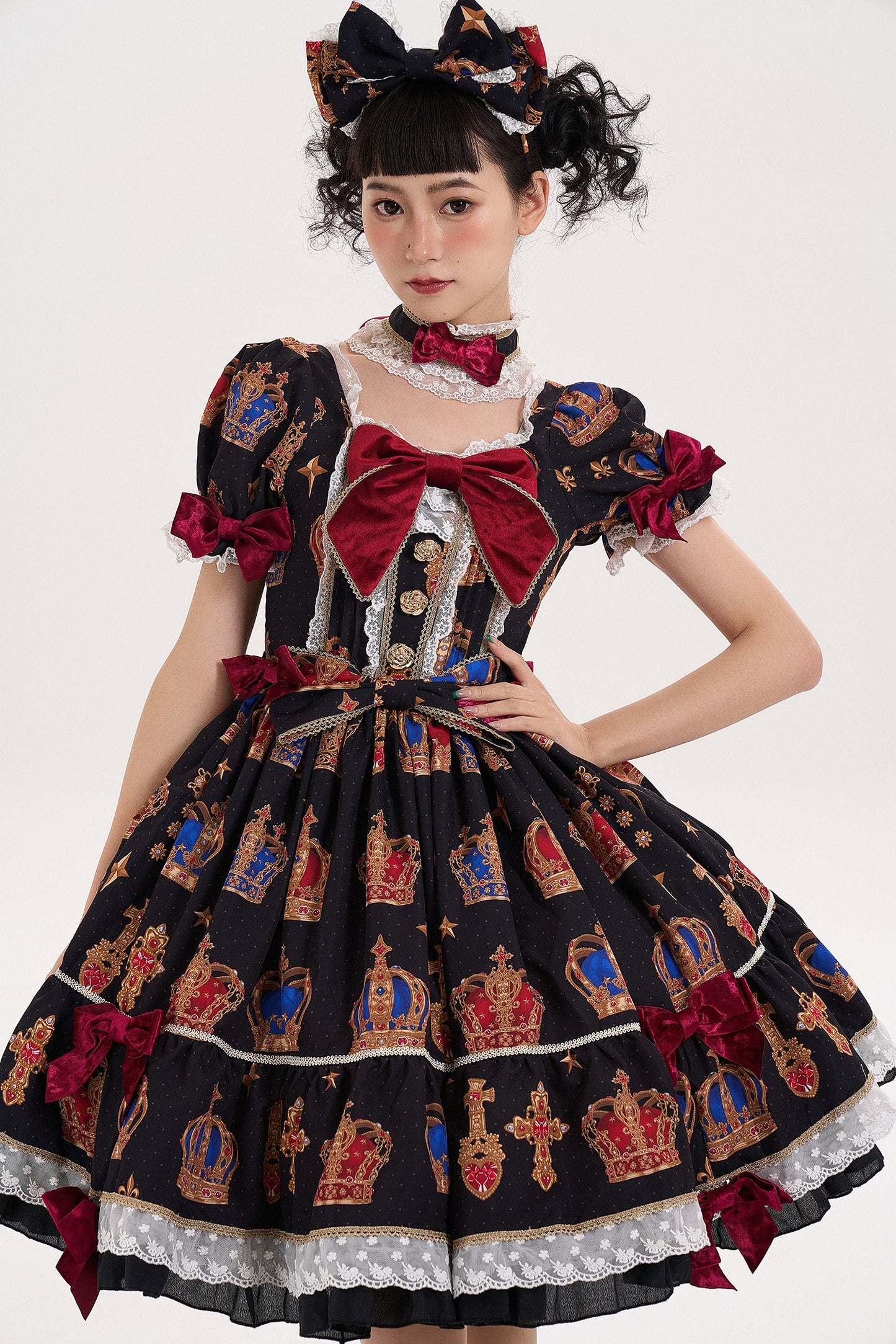 [Resale/Pre-orders available until 3/9] Star Crown Velvet Ribbon Print Dress