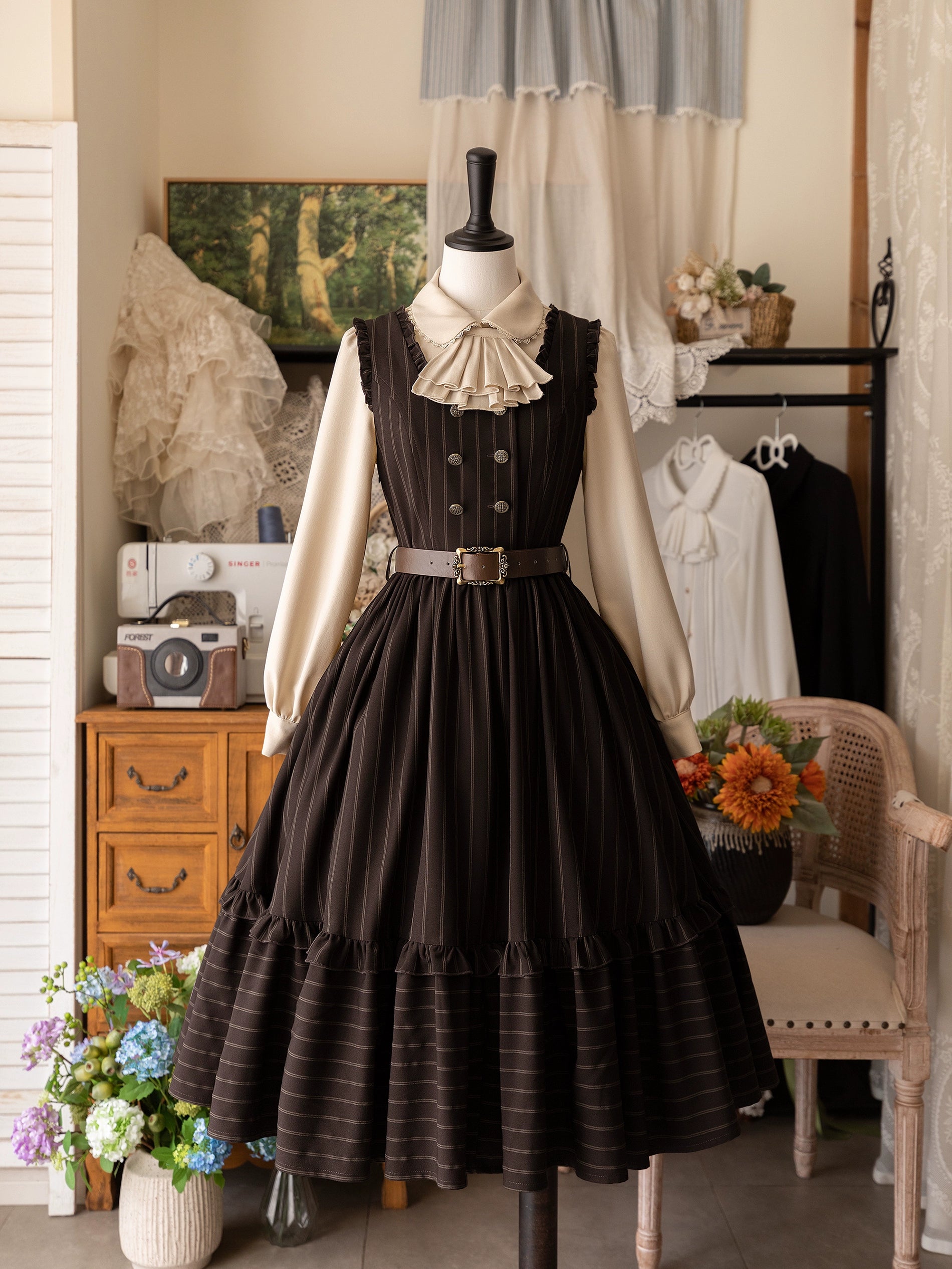 【予約販売】Small Manor クラシカルジャボタイブラウス【合わせ買いで20%オフ】