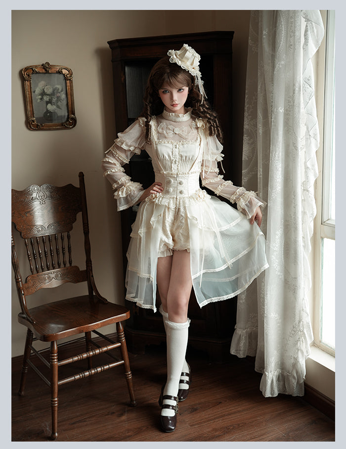 【受注予約4/28まで】Camellia Dream ヴェール付サスペンダーショートパンツ