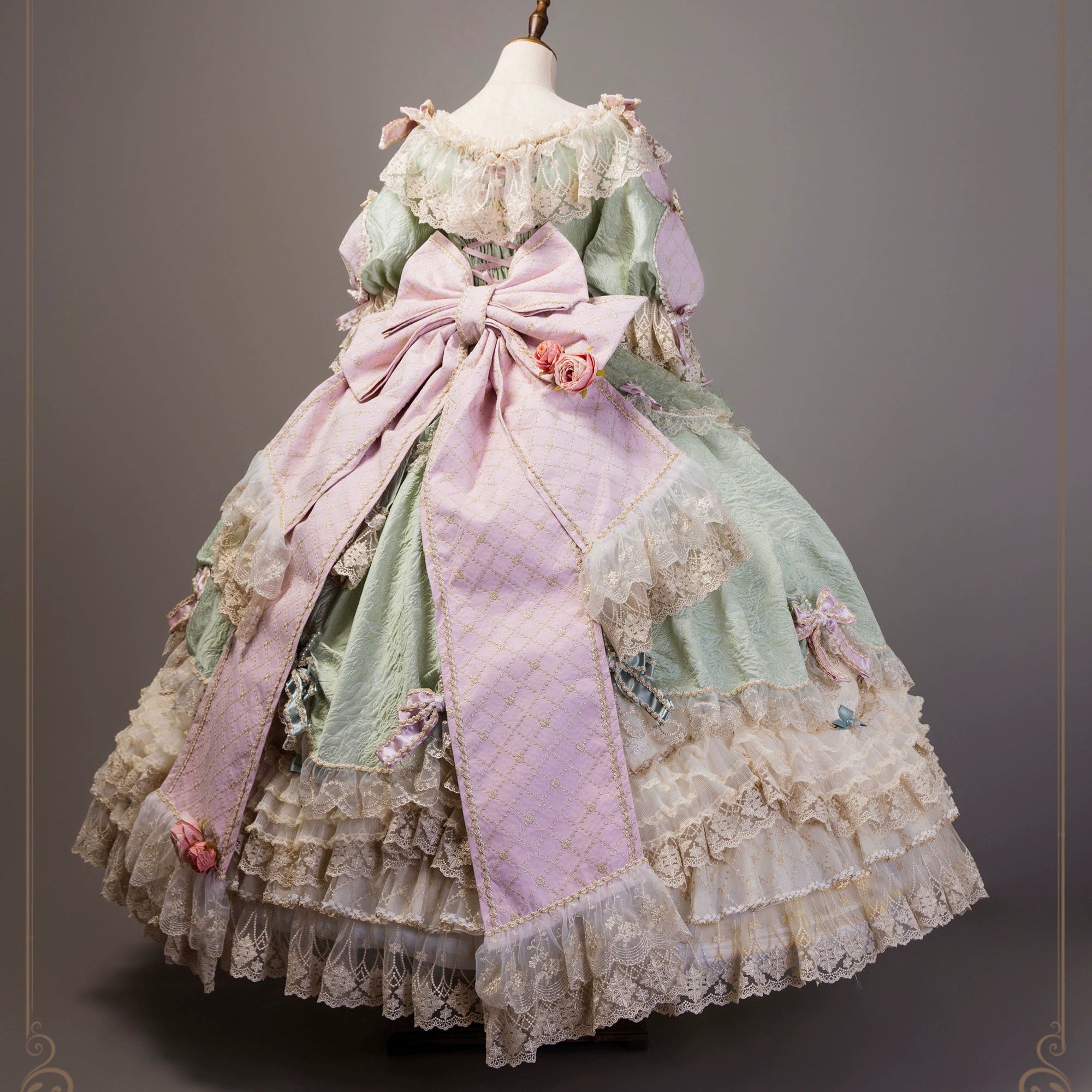 【受注予約6/26まで】Mirror Snow White プリンセスロングドレス・パステルグリーン