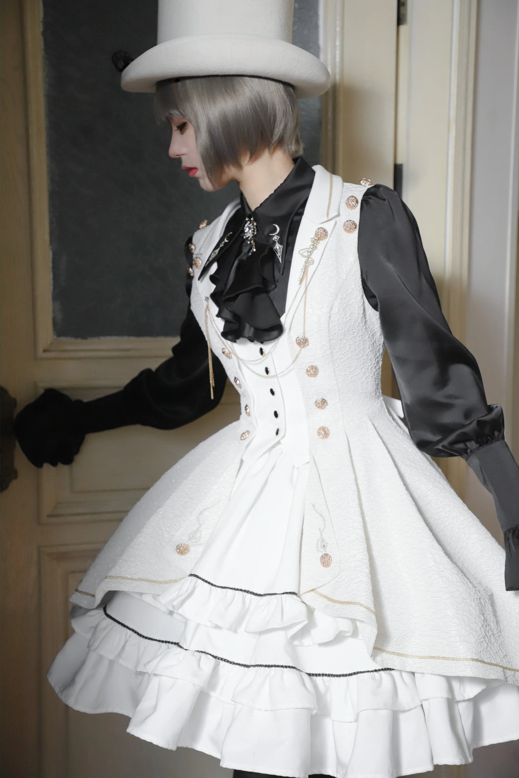 [Resale/Pre-orders until 10/16] Fallen Moon Law Tiered Mini Skirt