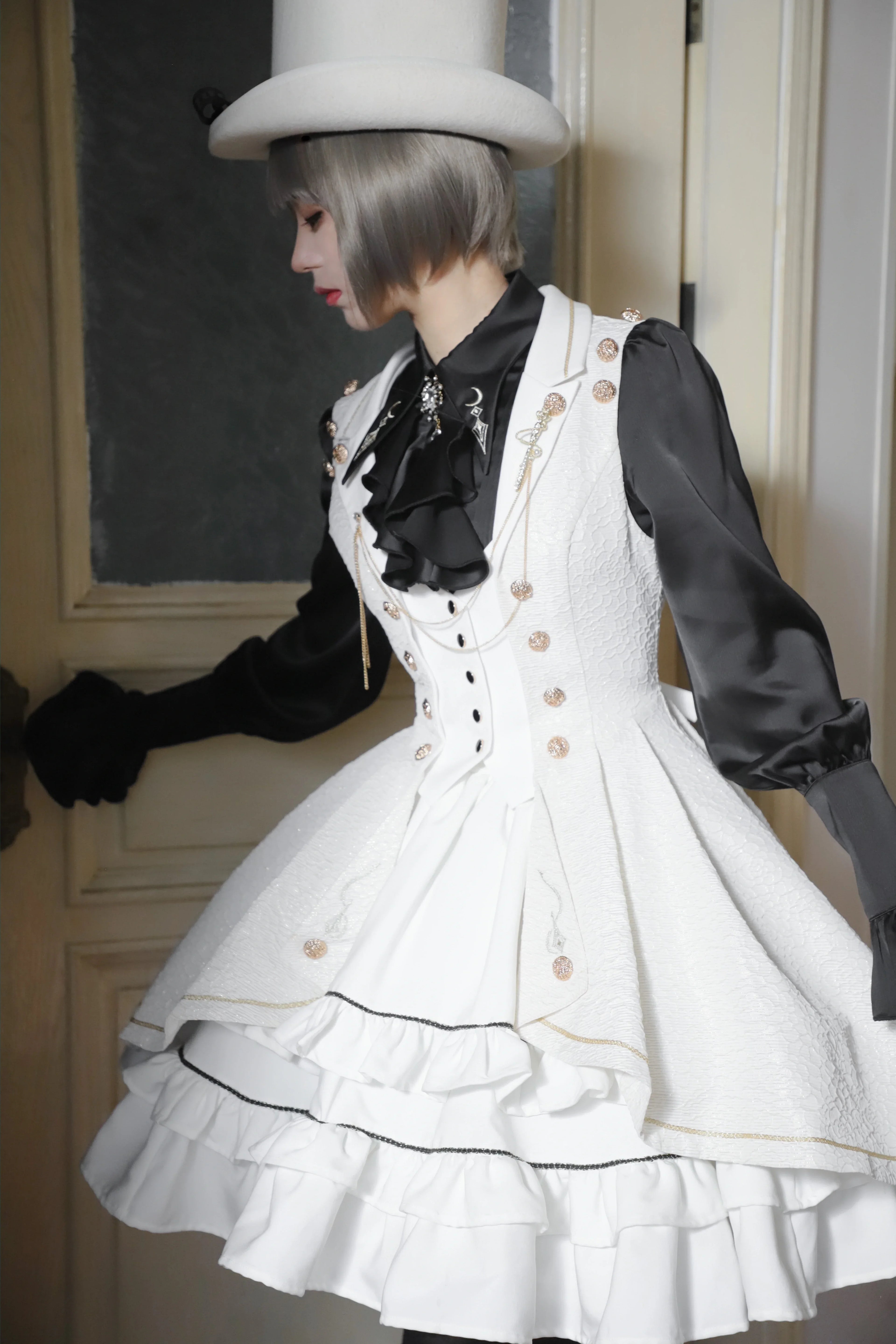 [Resale/Pre-orders until 10/16] Fallen Moon Law Tiered Mini Skirt