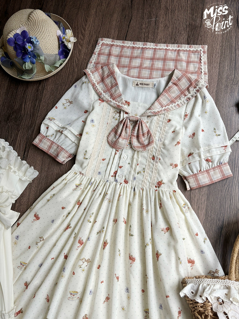 [Pre-order] Autumn Pleasure Sailor Collar Dress