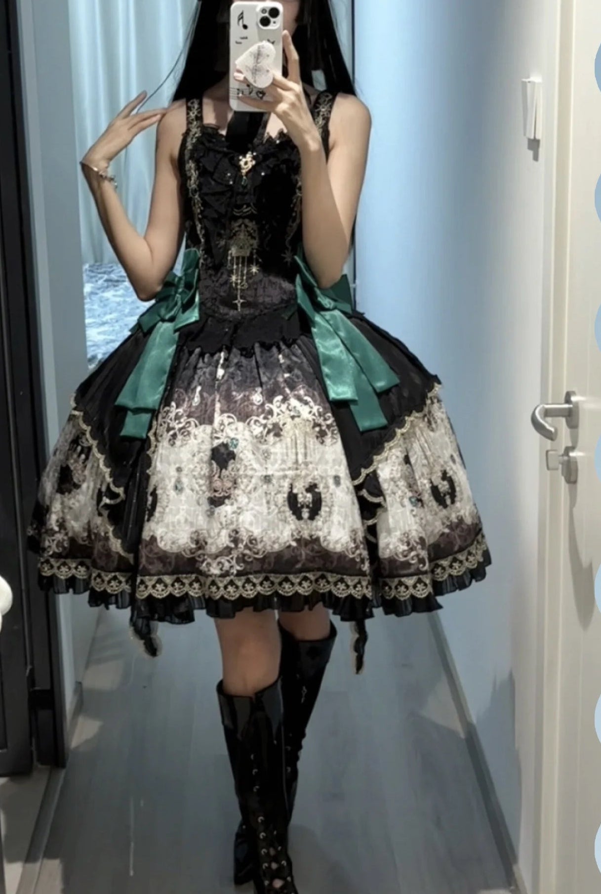 【受注予約8/27まで】Treasures of the Louvre ジャンパースカート