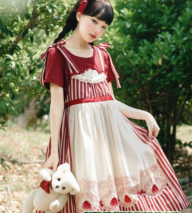 【受注予約12/18まで】Strawberry and Bear Theater ジャンパースカート