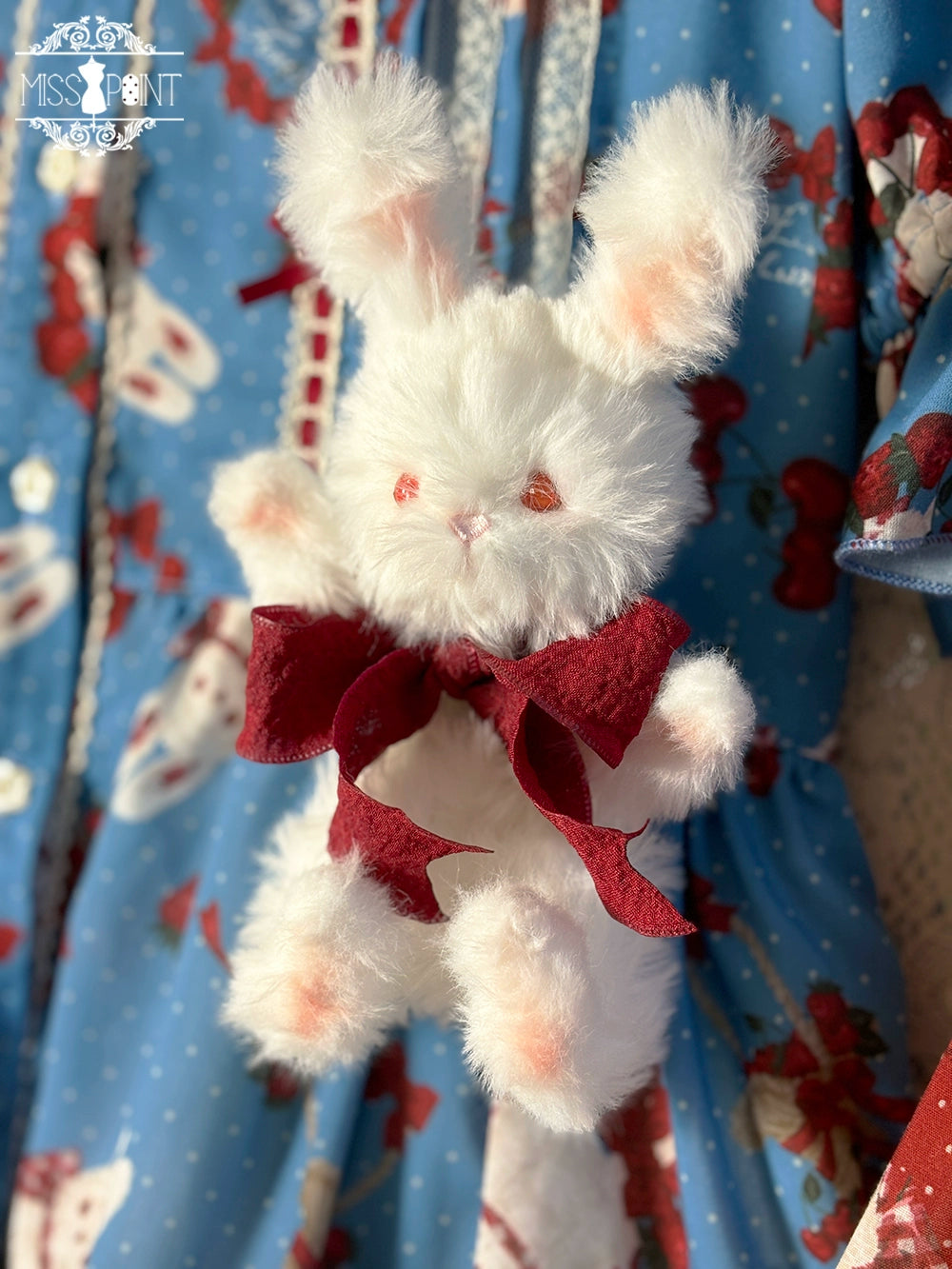 予約販売【同時購入のみ】Sweet Berry Rabbit ブローチ・ソックス
