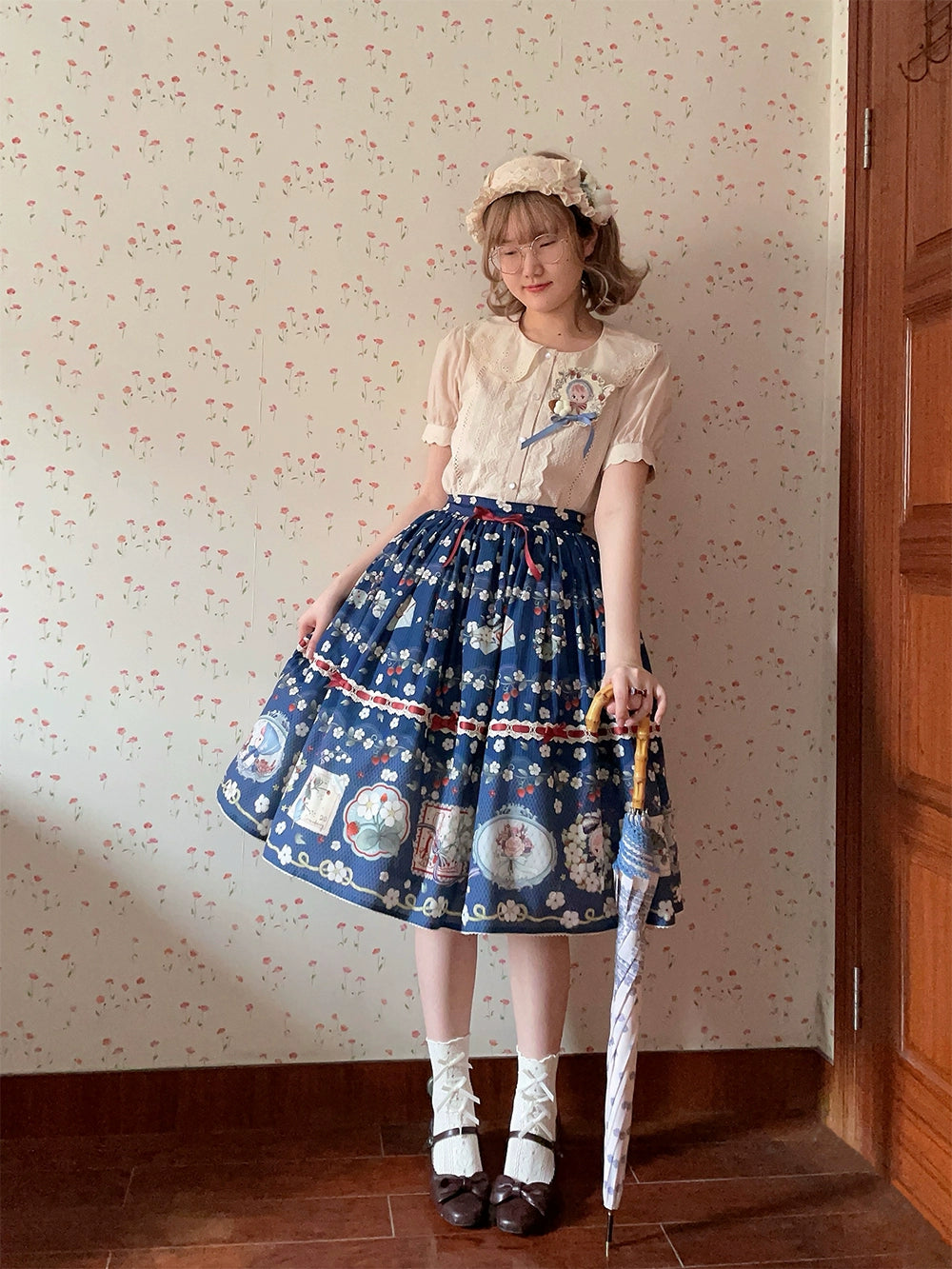 [Pre-orders available until 2/19] Sweetie Sheep Cutwork Lace Short Sleeve Blouse