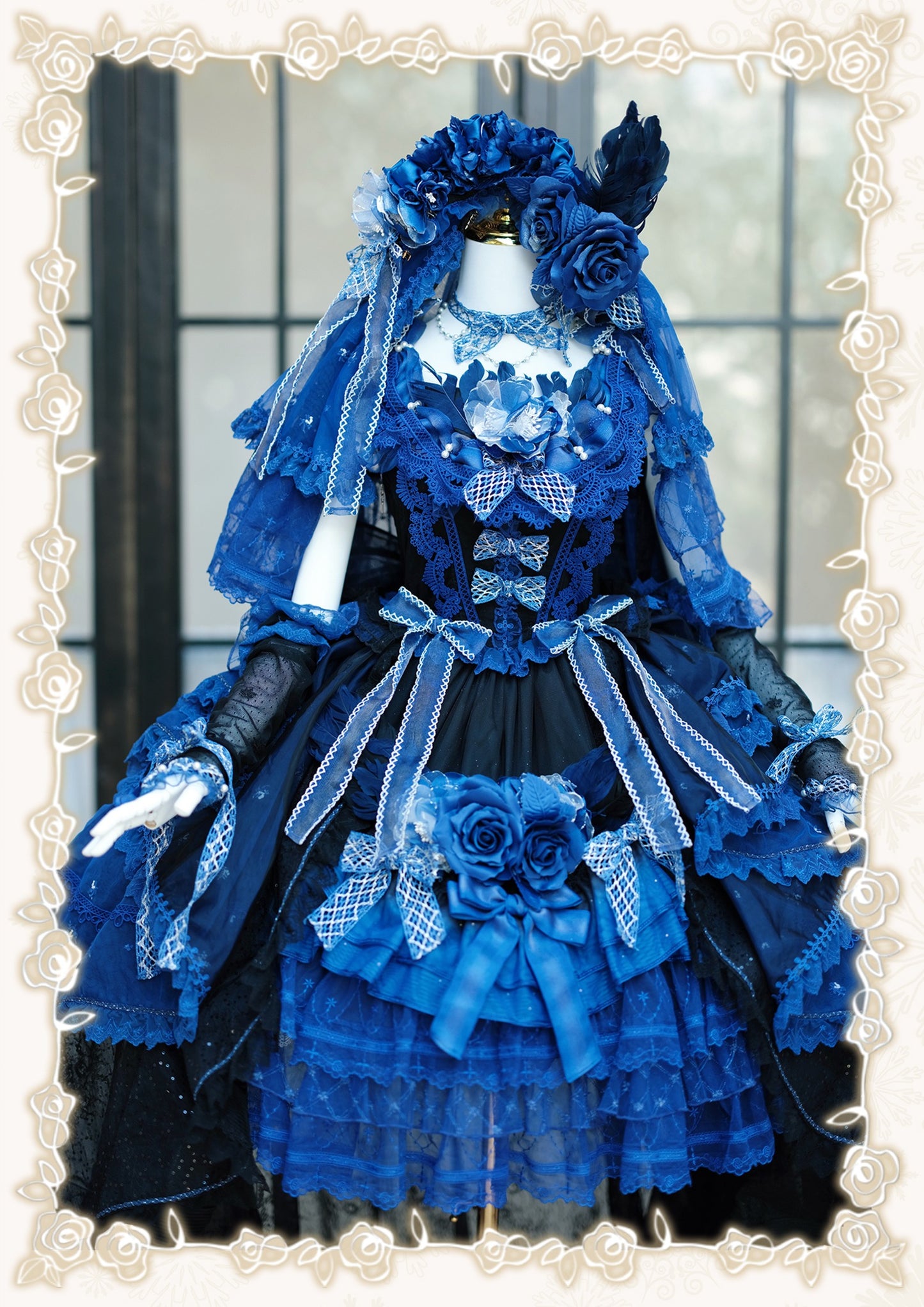 【受注予約8/13まで】Snow Rose Princess トレーン付きドレス・ブルー×ブラック（シルバー）