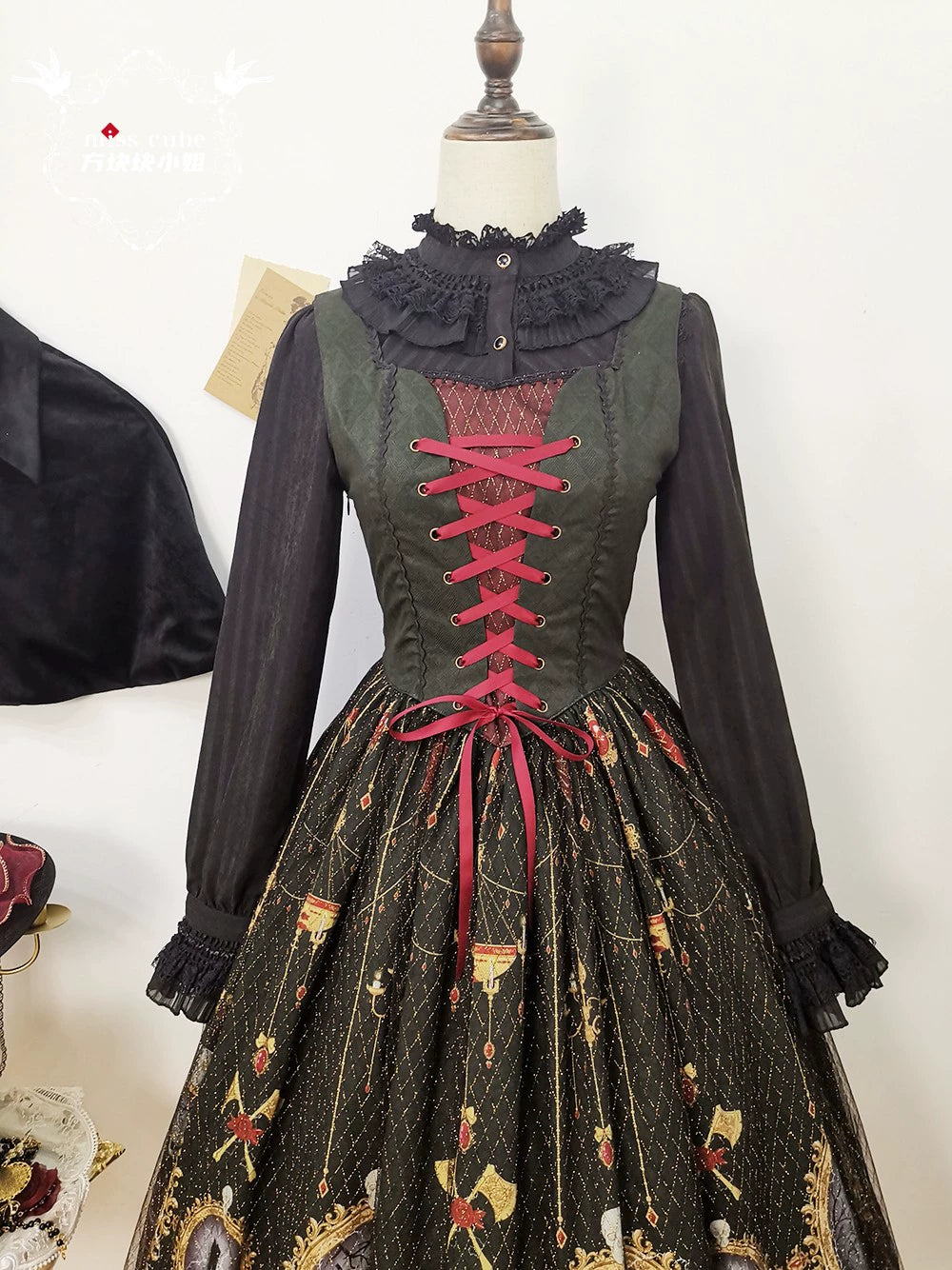 The Red Shoes Gothic Lolita Print Jumper Skirt