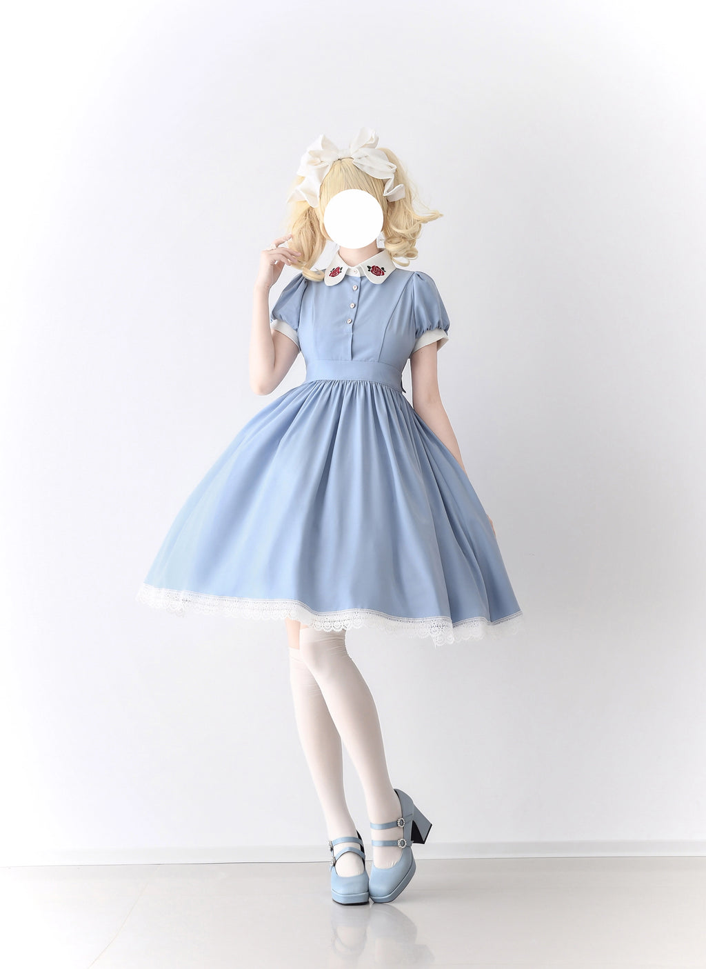 Maid-style dress with red rose embroidery and apron