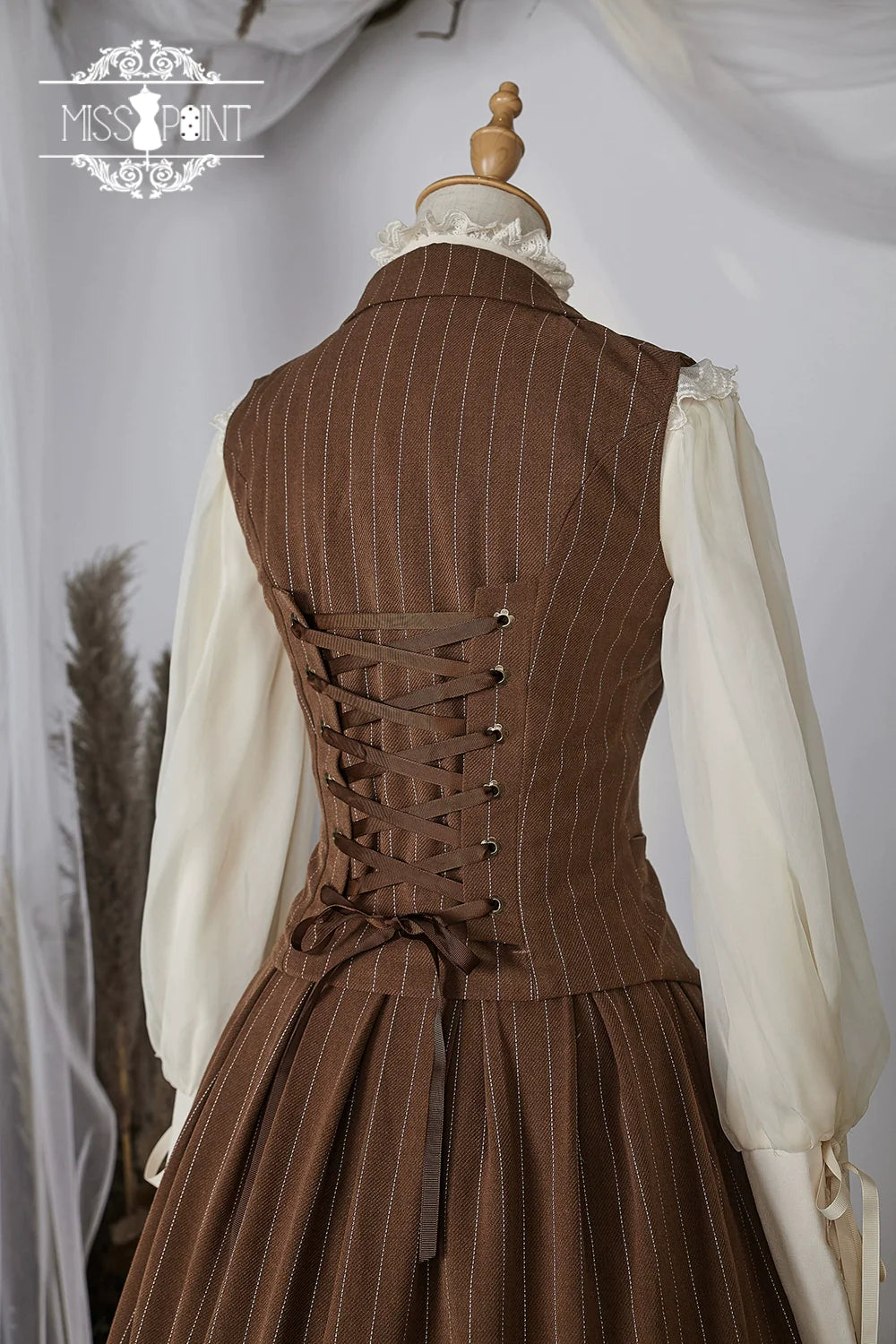 [Pre-order] British Classical Lolita Vertical Striped Vest