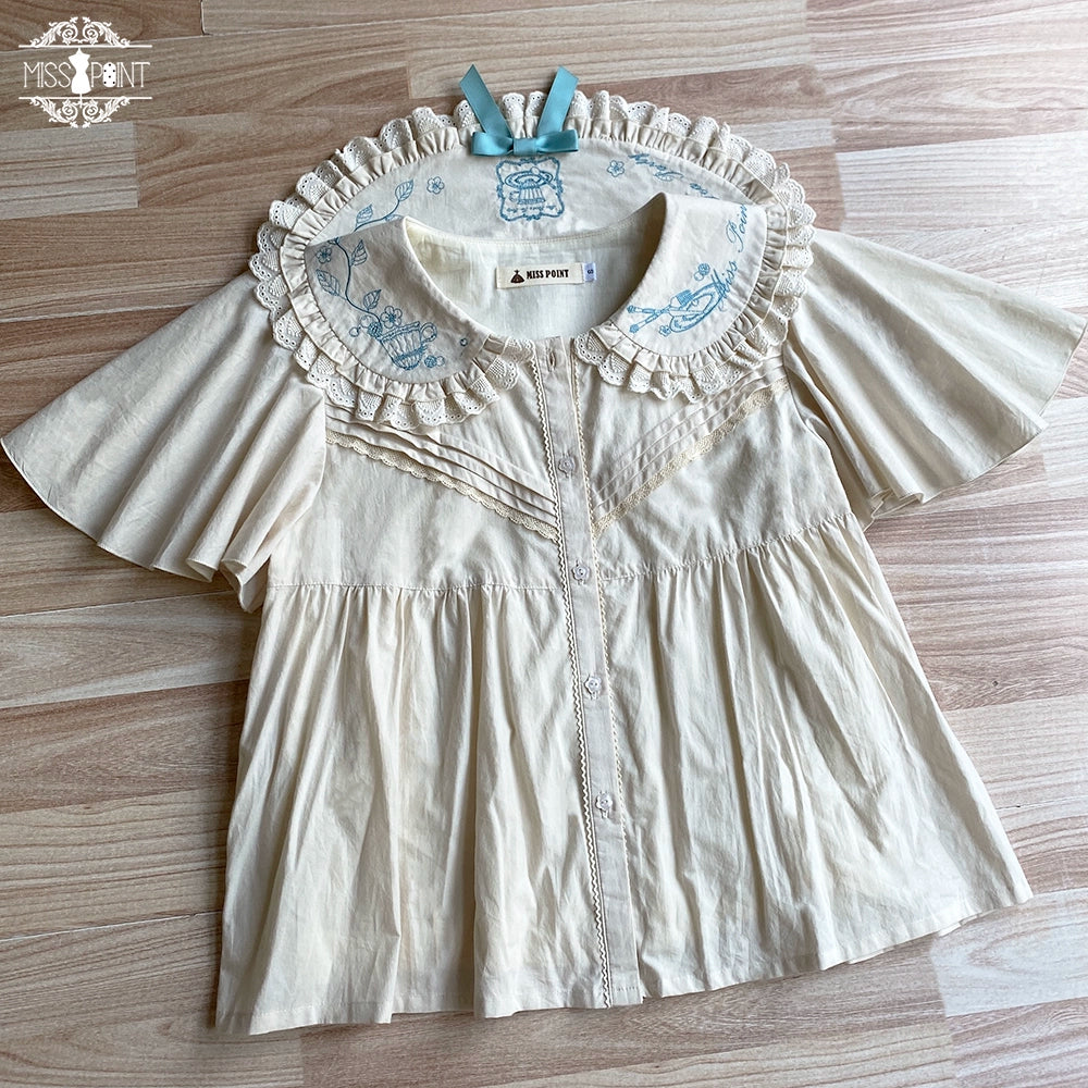 [Sales period ended] Picnic Tea Party Embroidered Blouse