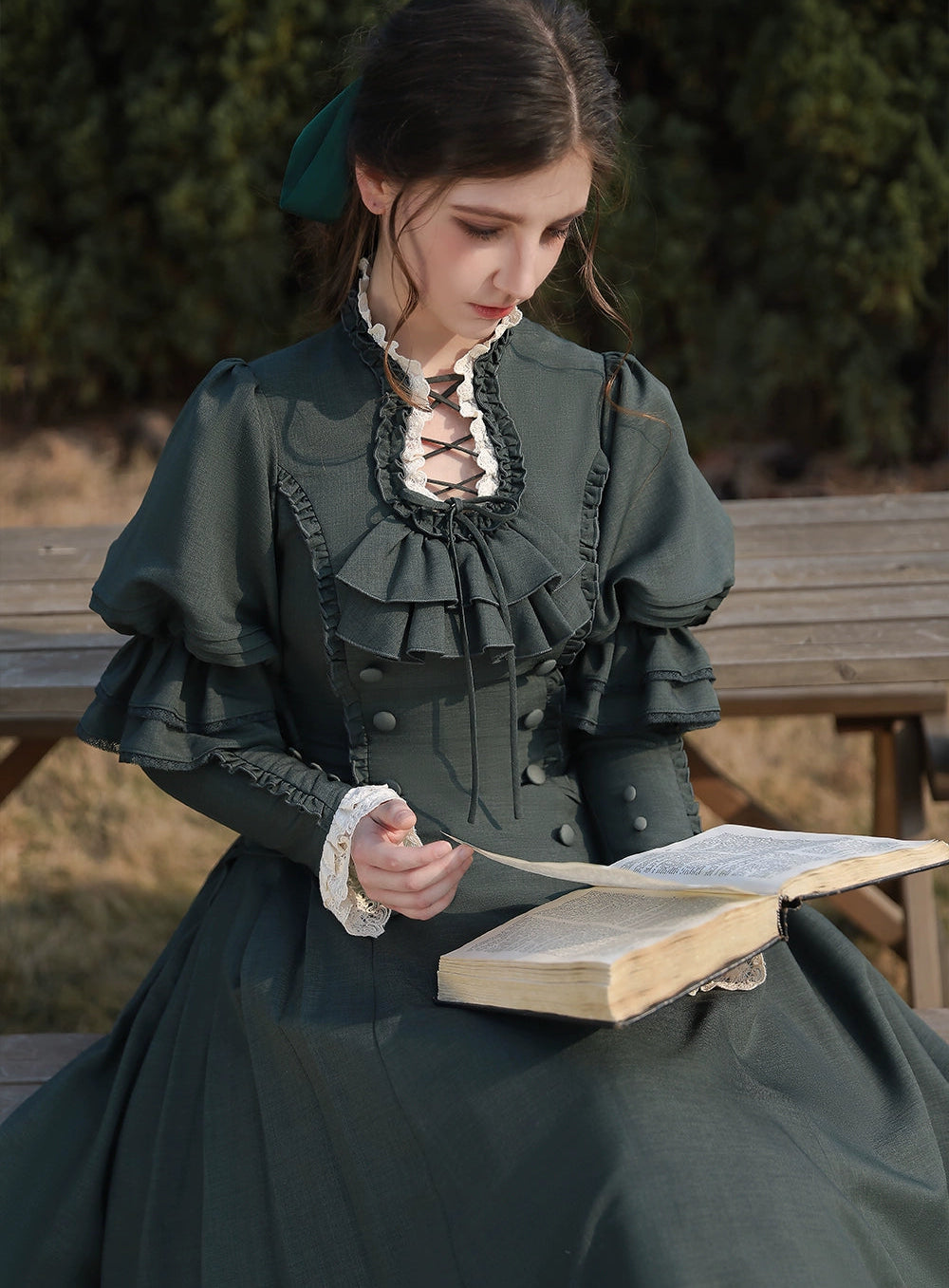 【受注予約7/31まで】Flores Ladyクラシカル花びらワンピース