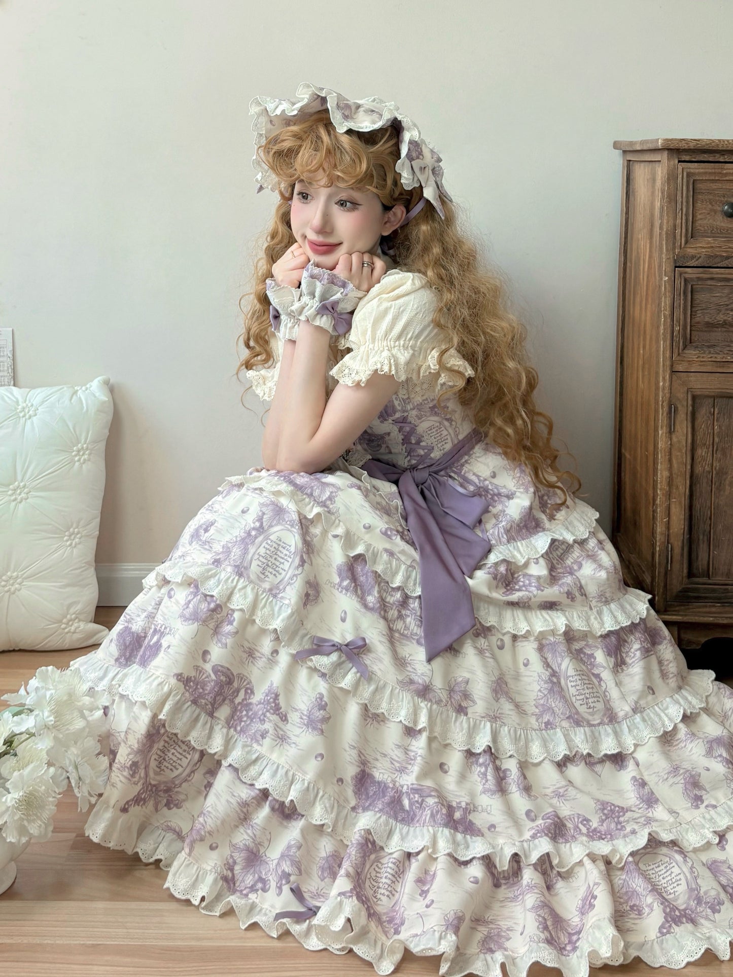 [Pre-orders available until 7/11] Grape Moonling 2-way jumper skirt