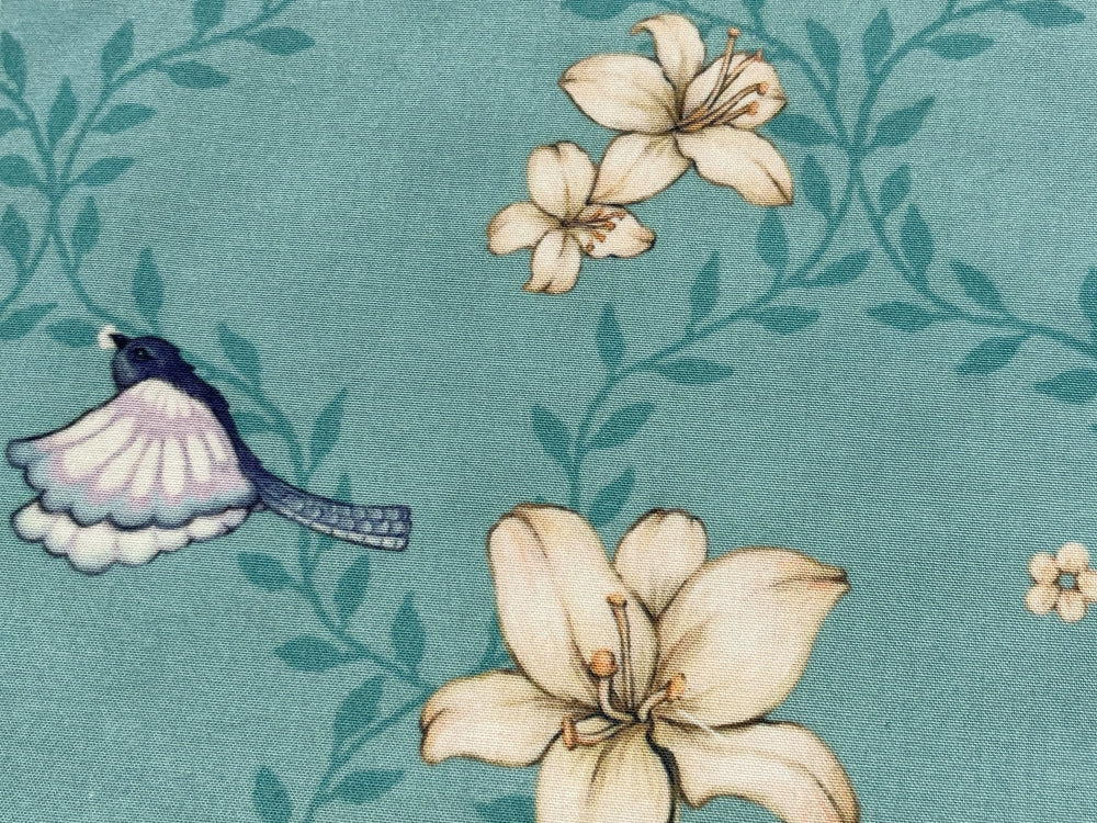 Lily and Wind Classical Print Skirt and Top