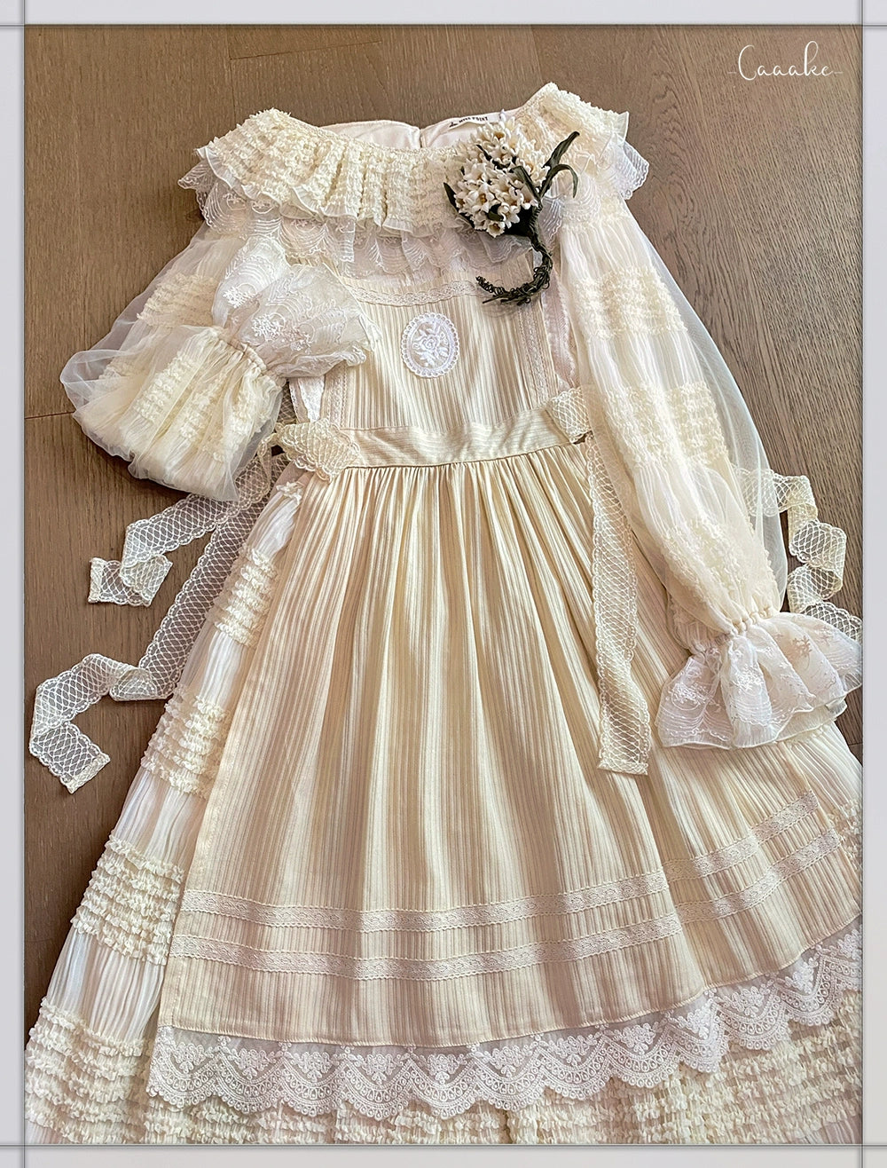 [Pre-orders available until 2/19] Cat Rose Tea Party Ruffled Long Sleeve Blouse