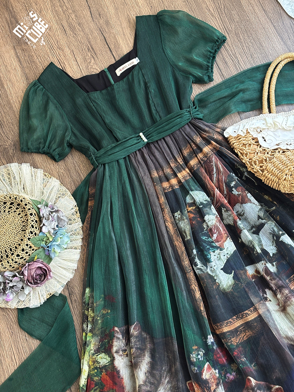 【予約販売】Elegance Greek 油彩画風プリントエンパイアワンピース・新色