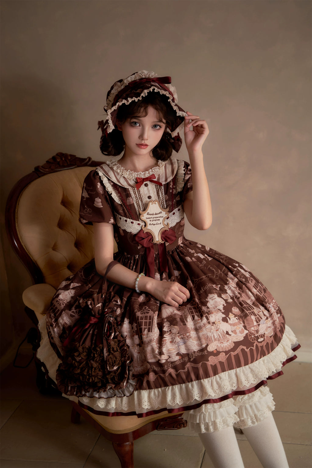 [Pre-orders available until 10/28] Antique Dessert Room Short Sleeve Dress