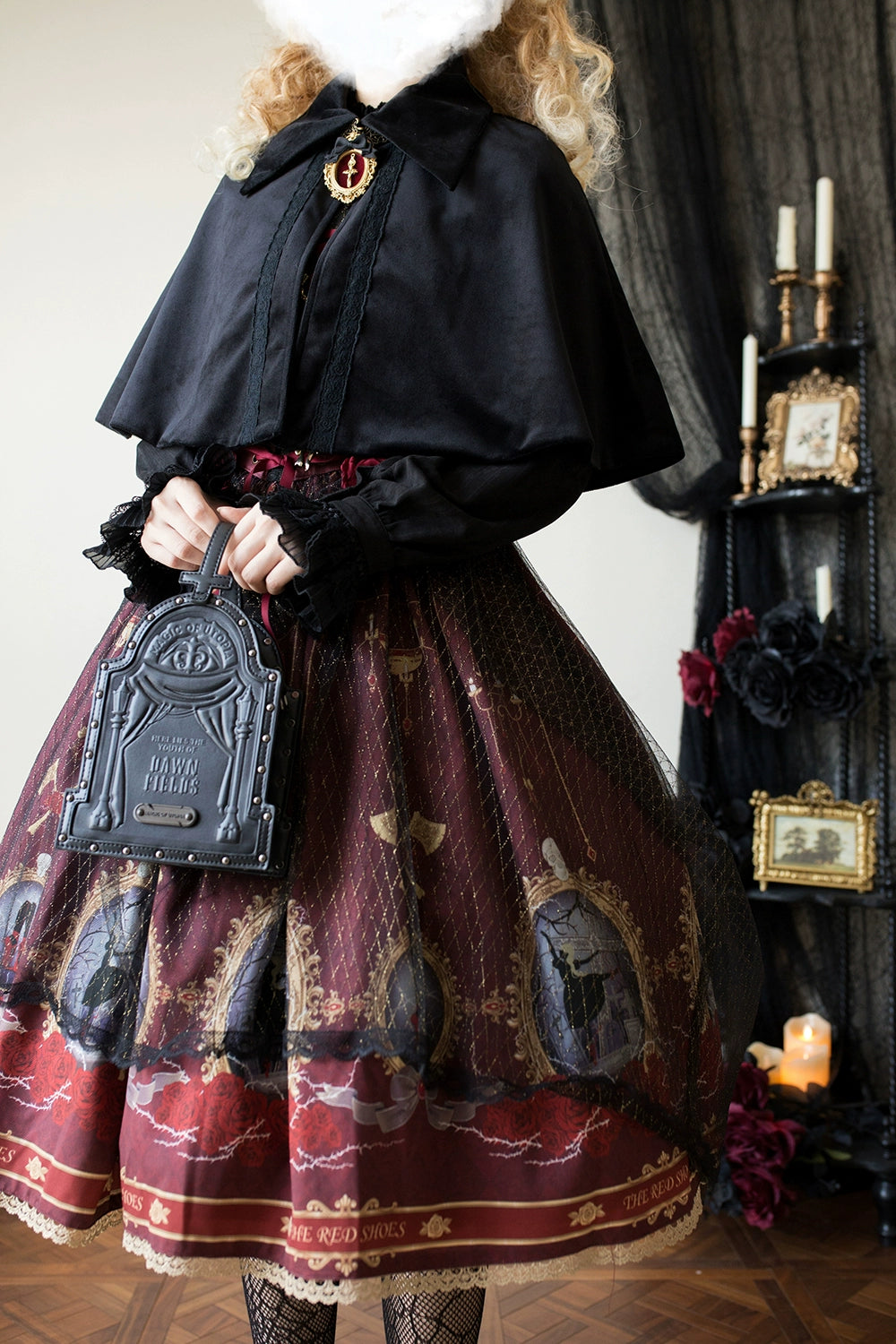 [Pre-orders available until 11/4] Magician's Classical Short Cape