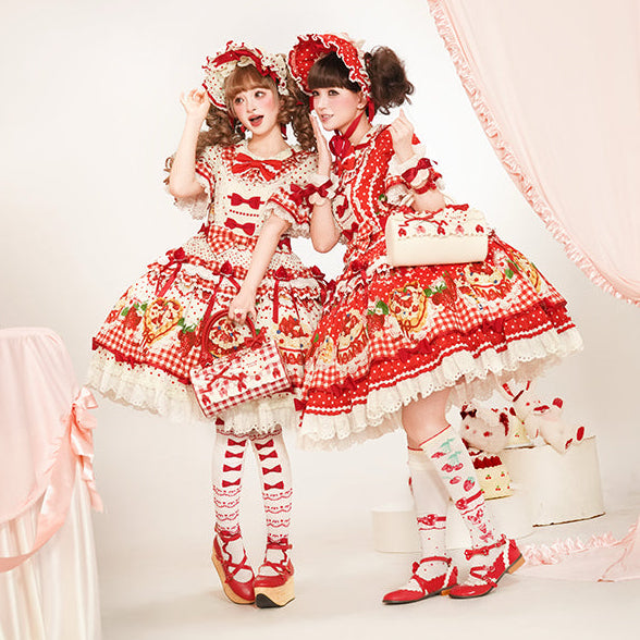 【受注予約11/18まで】Strawberry Cake Guide プリントワンピース