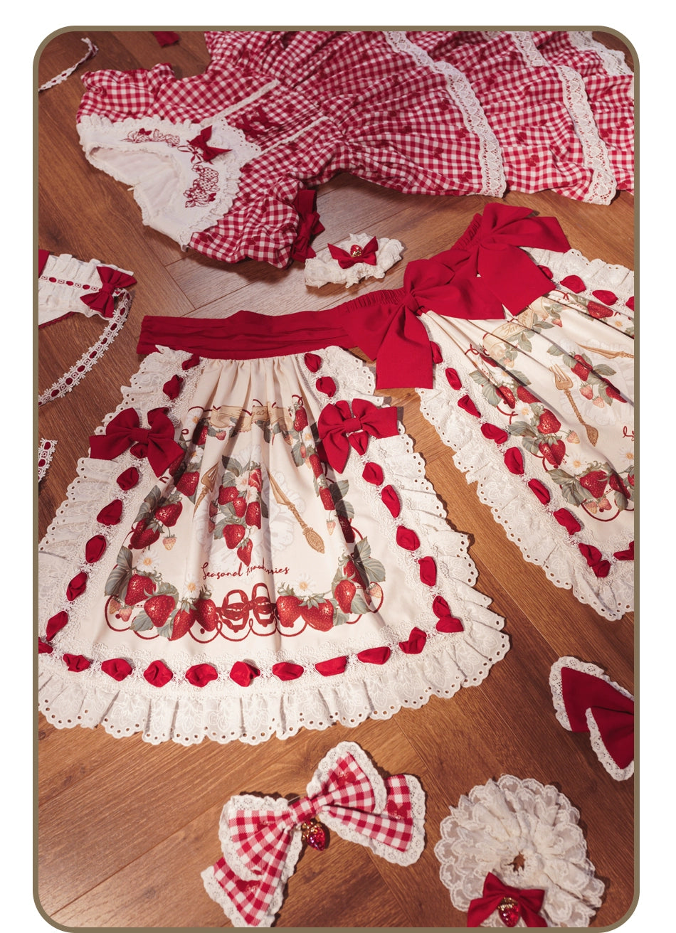 【受注予約8/18まで】Strawberry Sunshine Picnic カントリー風ワンピースとエプロン・ミドル丈