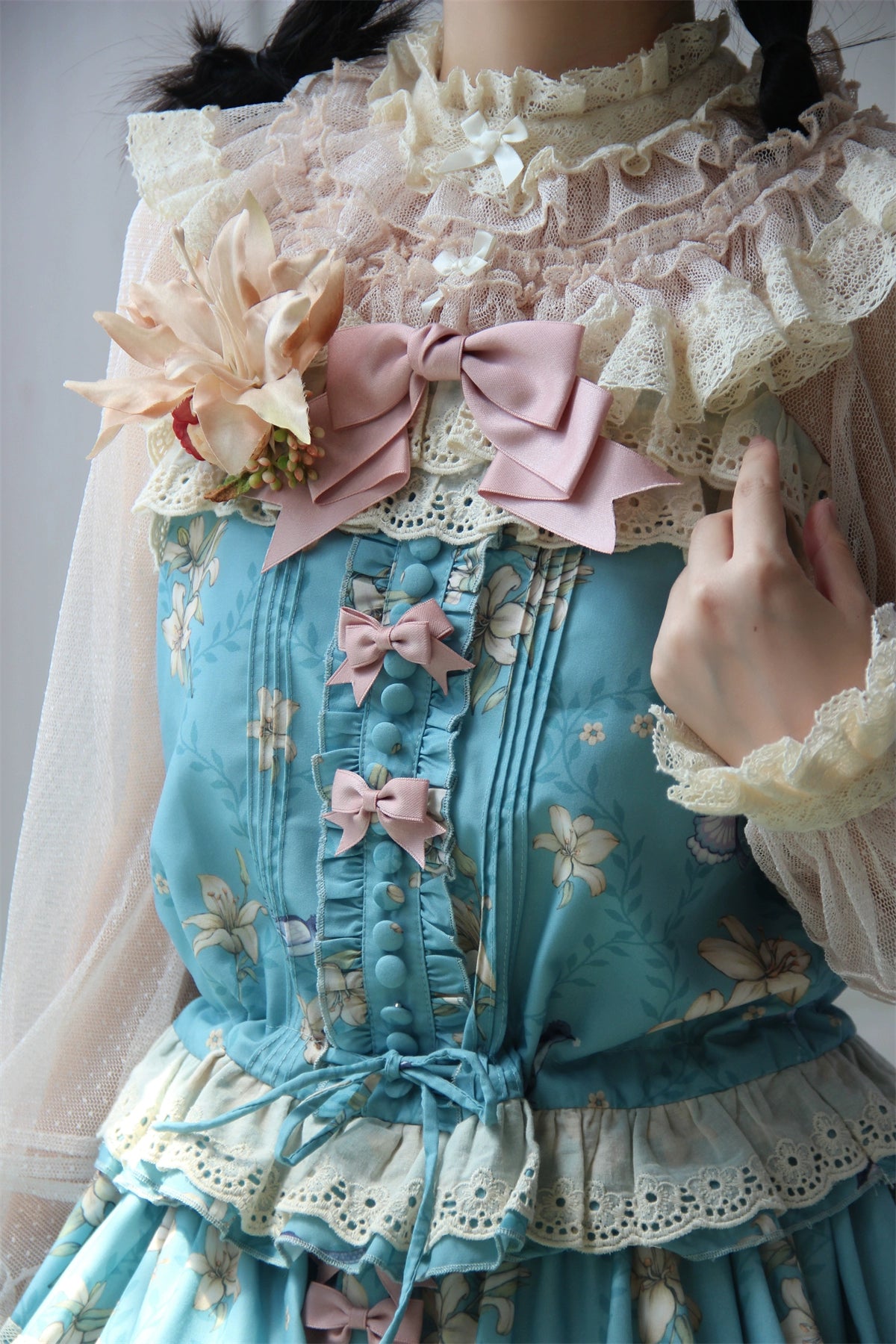 Lily and Wind Classical Print Skirt and Top