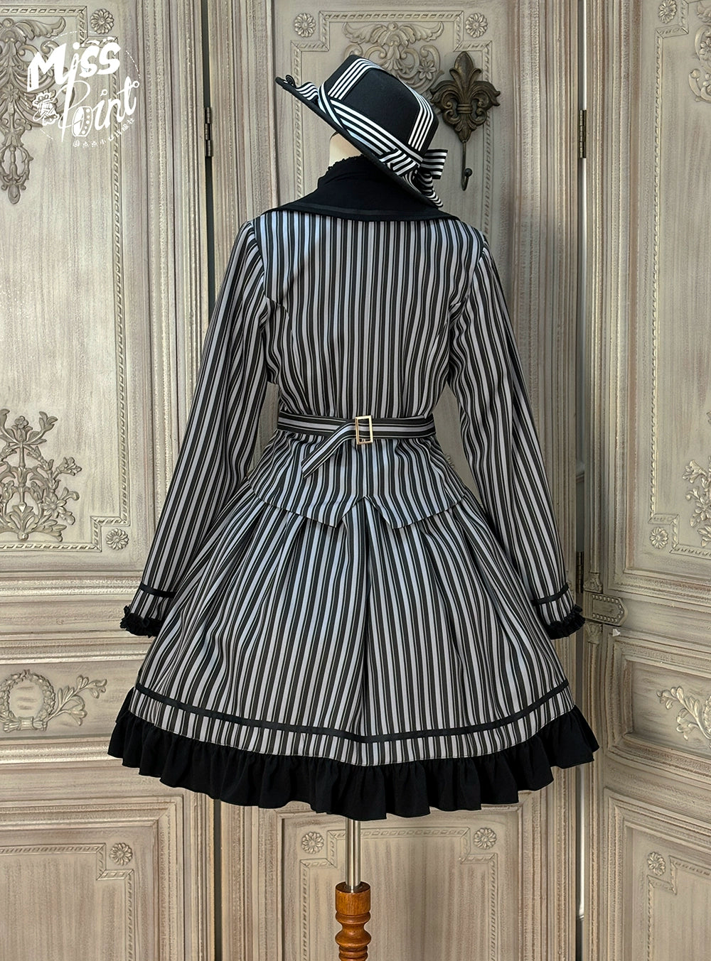 【受注予約12/4まで】Classic Chocolat Stripe ストライプショートジャケット