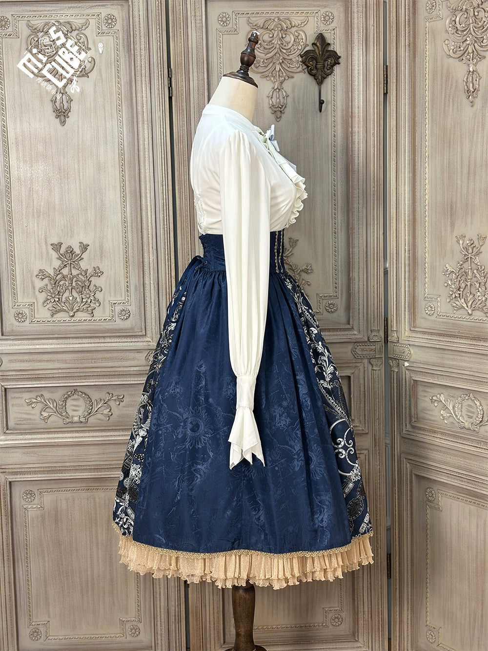 [Pre-orders available until 12/12] Eye of Horus Print Skirt, Corset Type